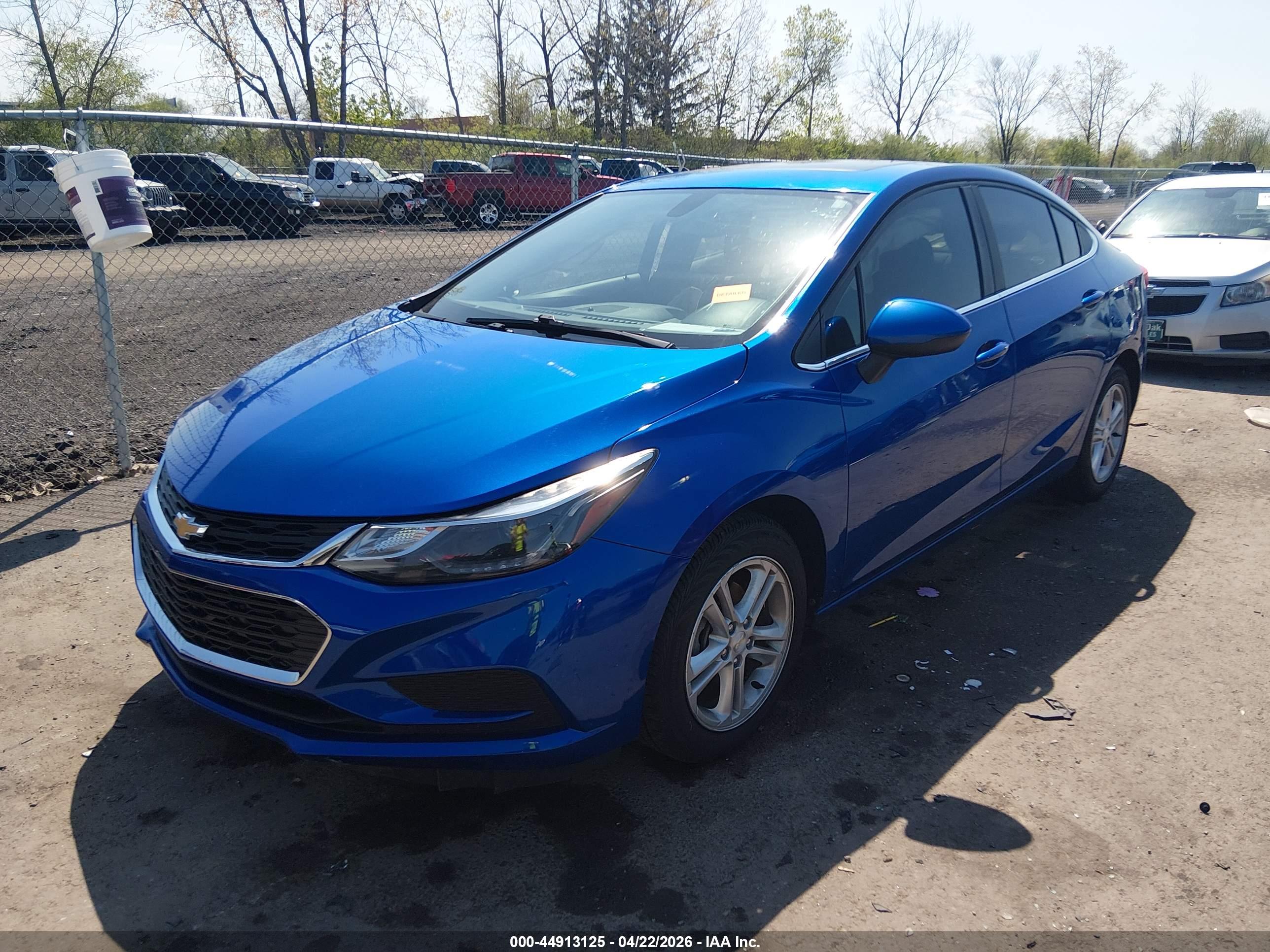 CHEVROLET CRUZE image 2