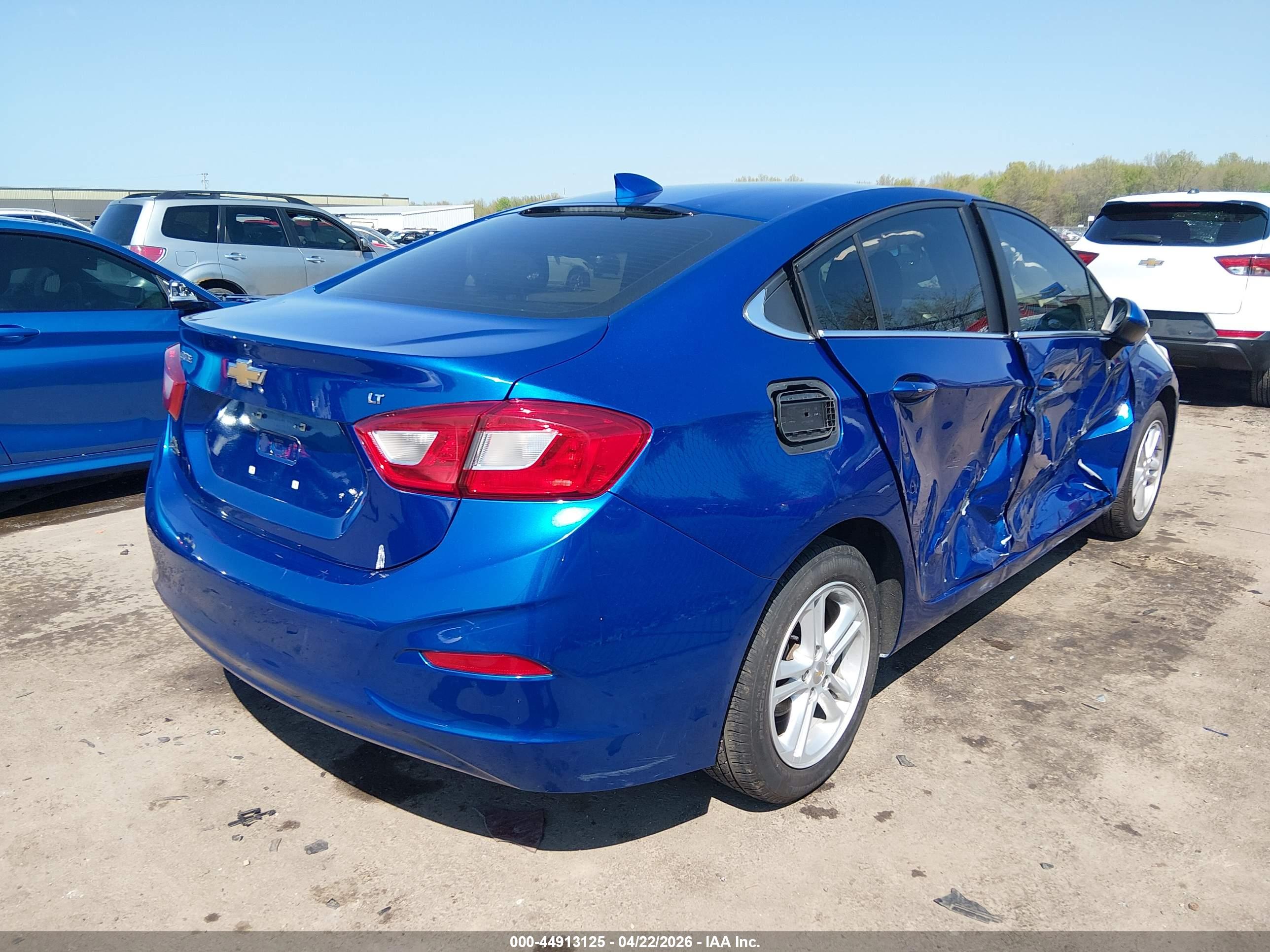 CHEVROLET CRUZE image 4