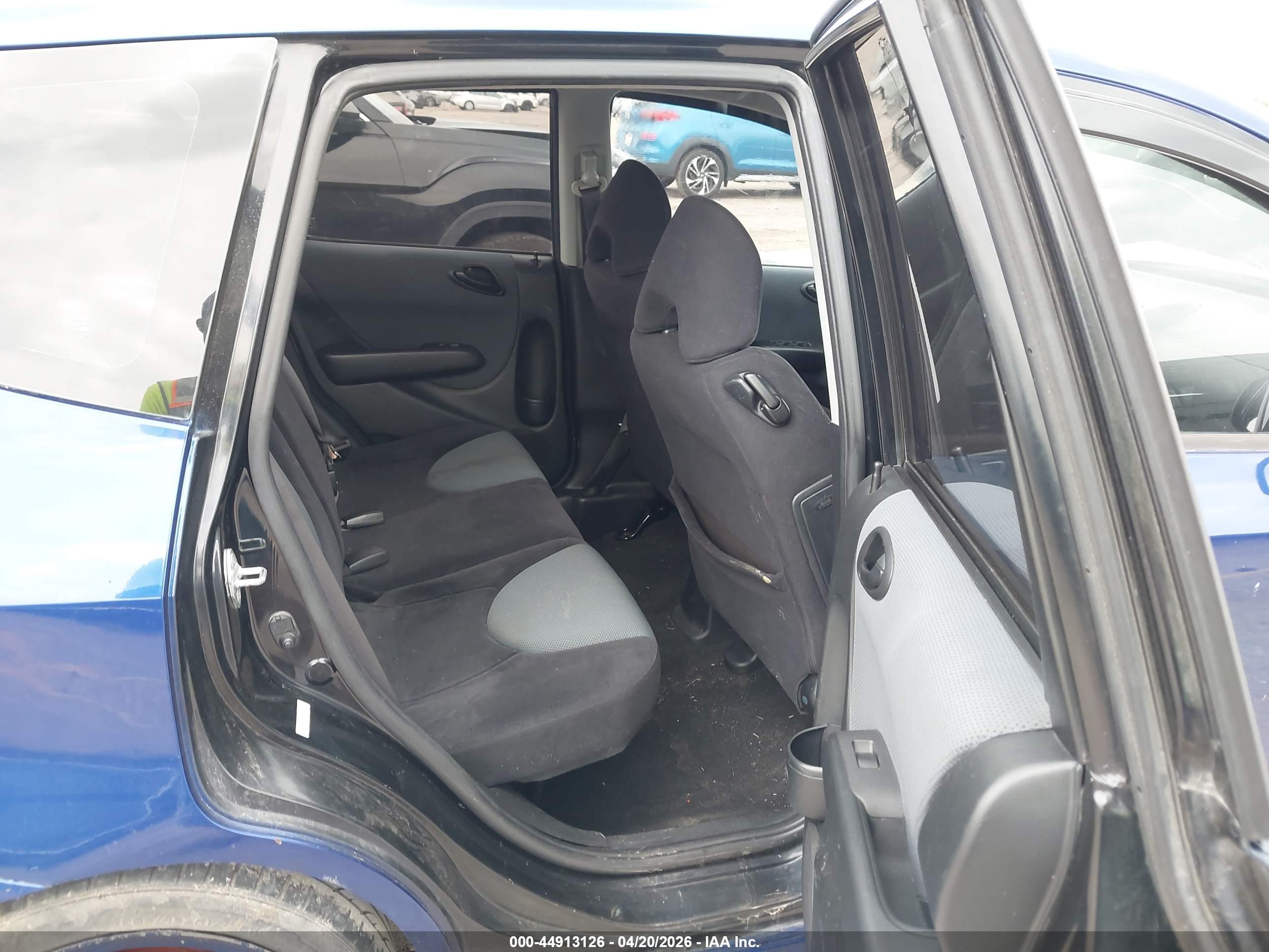 HONDA FIT image 8