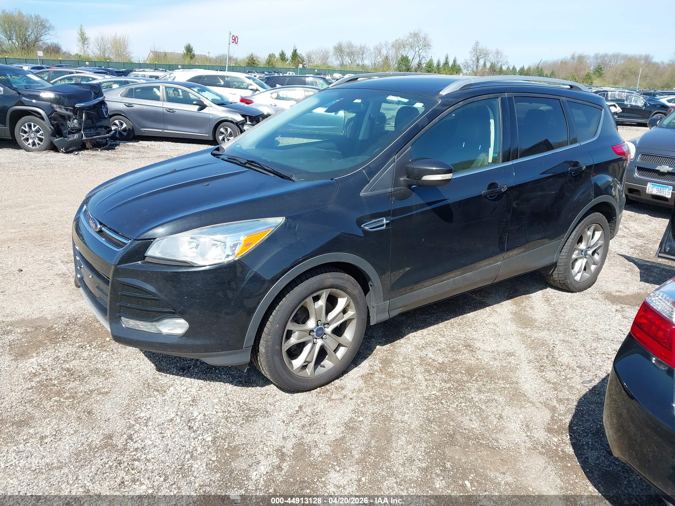 FORD ESCAPE image 2