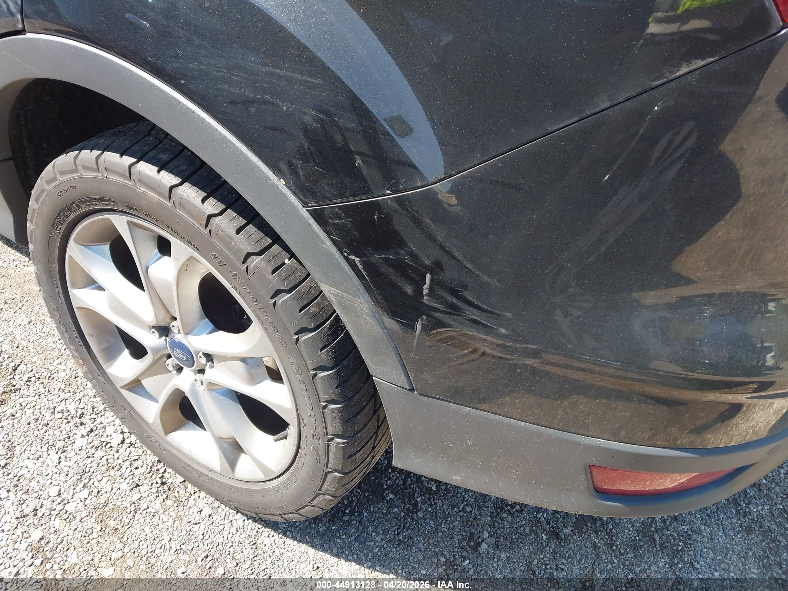 FORD ESCAPE image 6