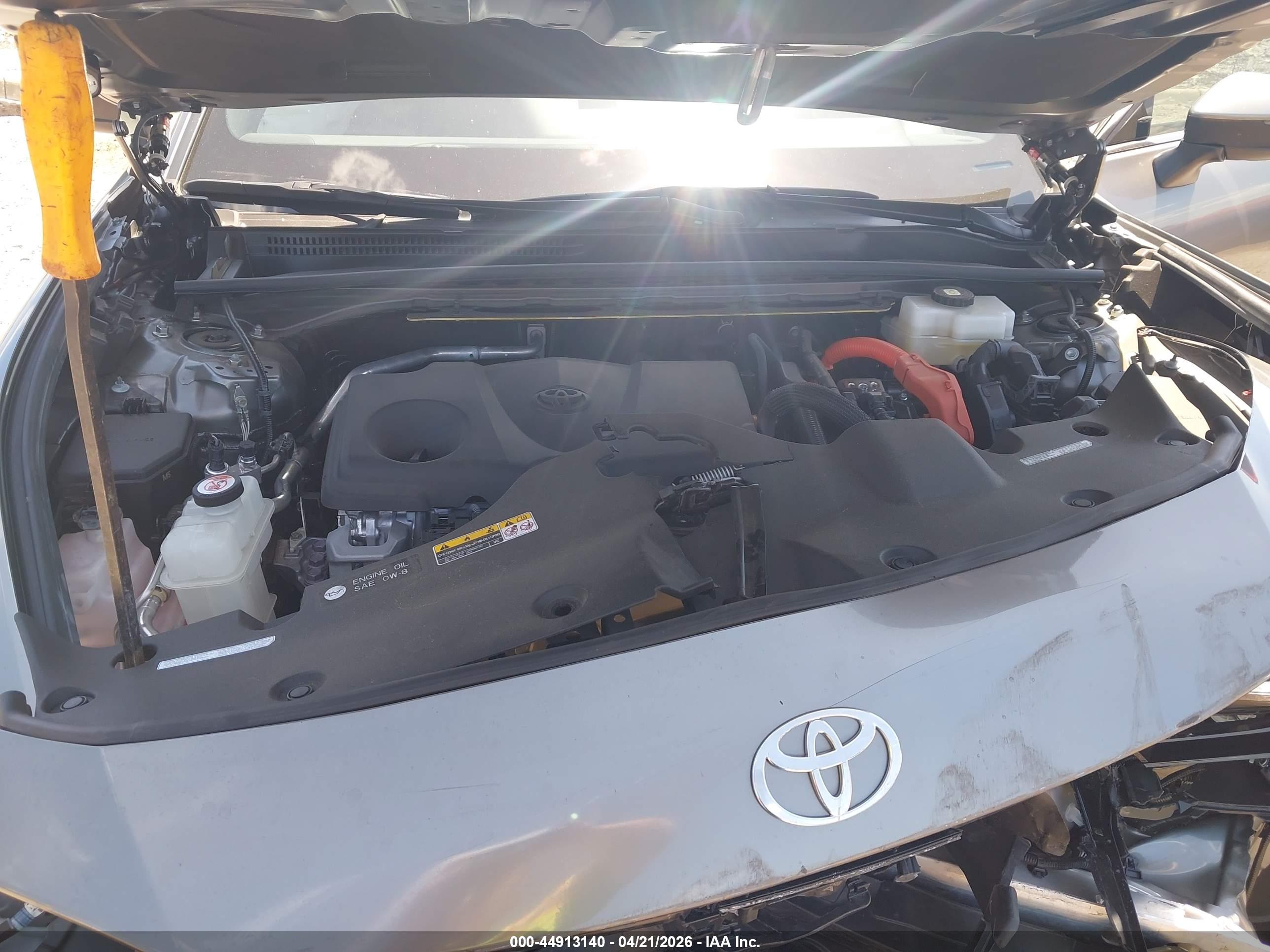 TOYOTA CROWN image 10