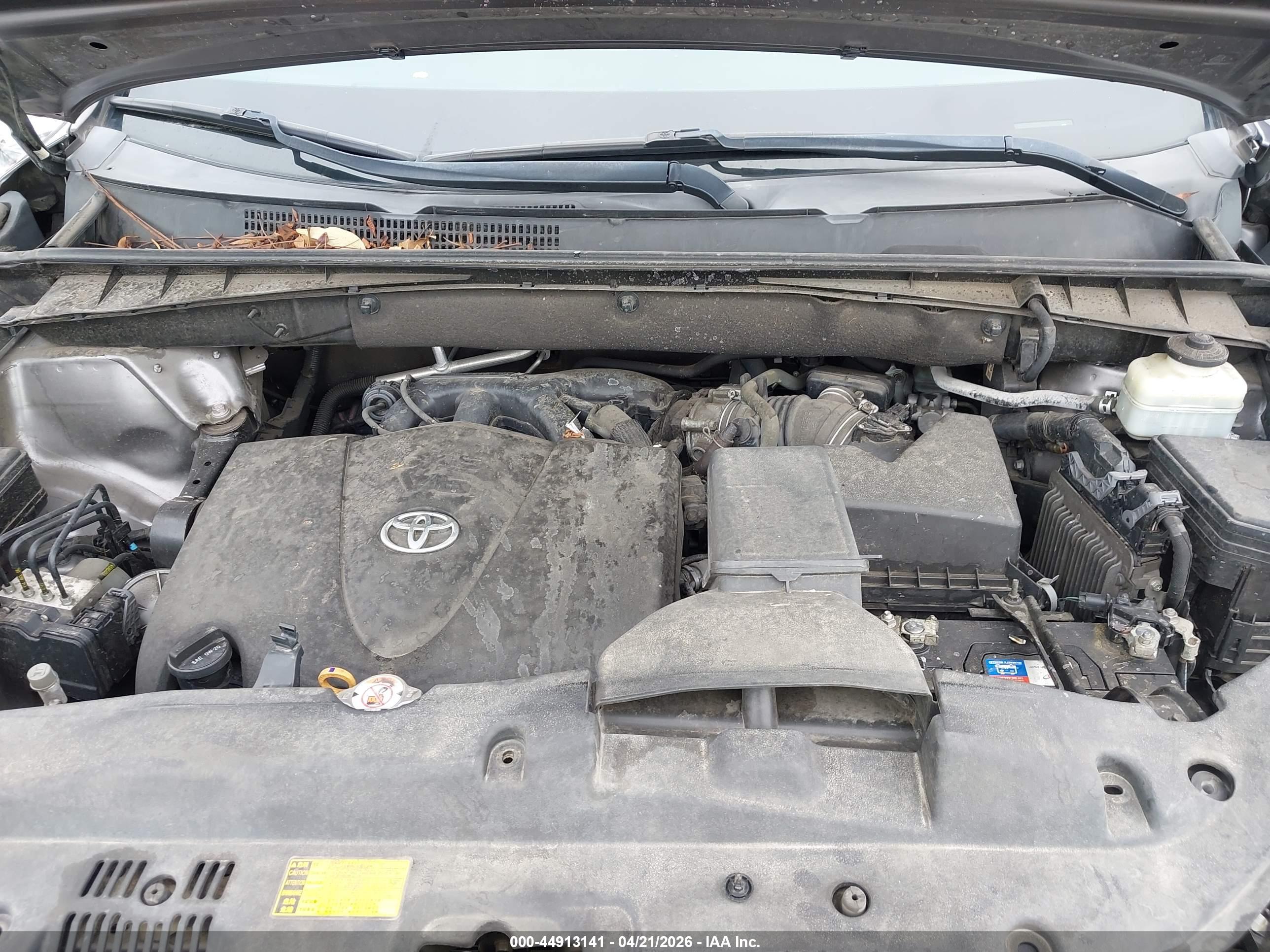 TOYOTA HIGHLANDER image 10