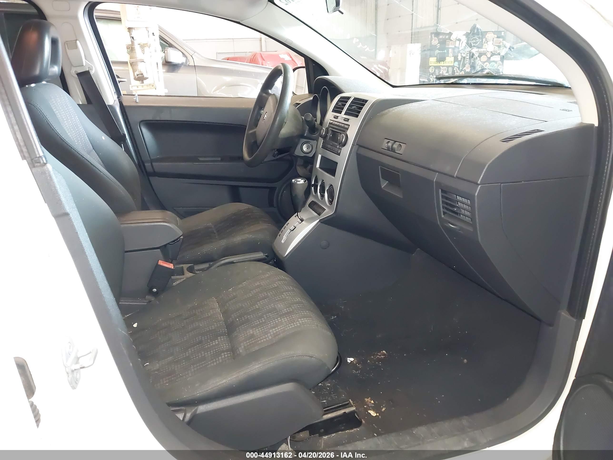 DODGE CALIBER image 5