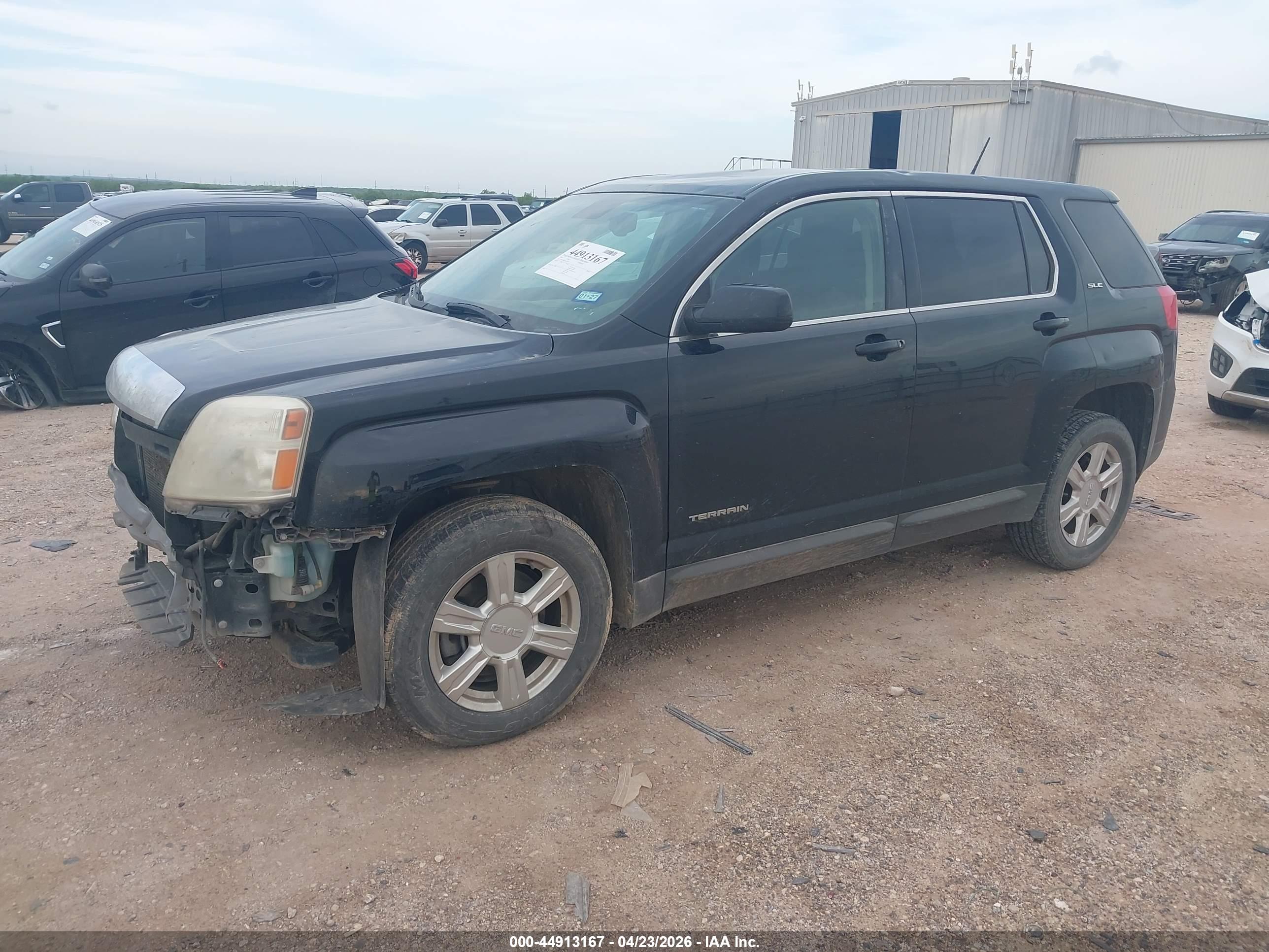 GMC TERRAIN image 2
