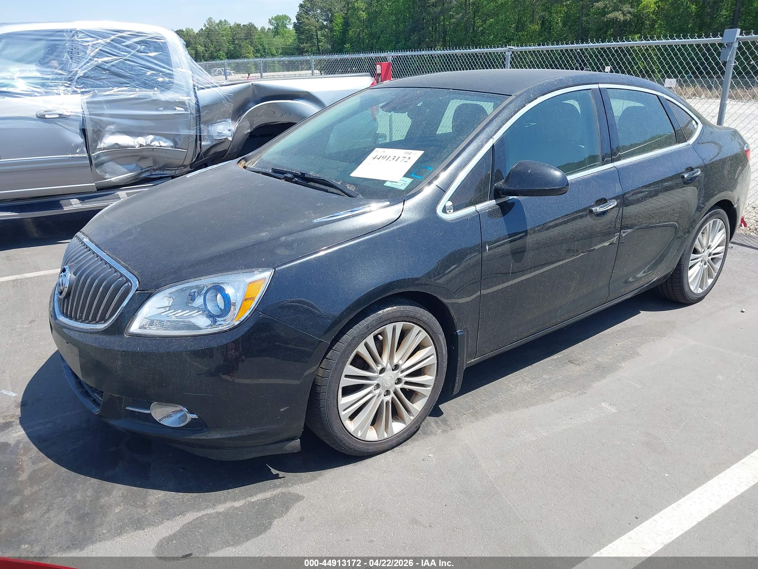 BUICK VERANO image 2