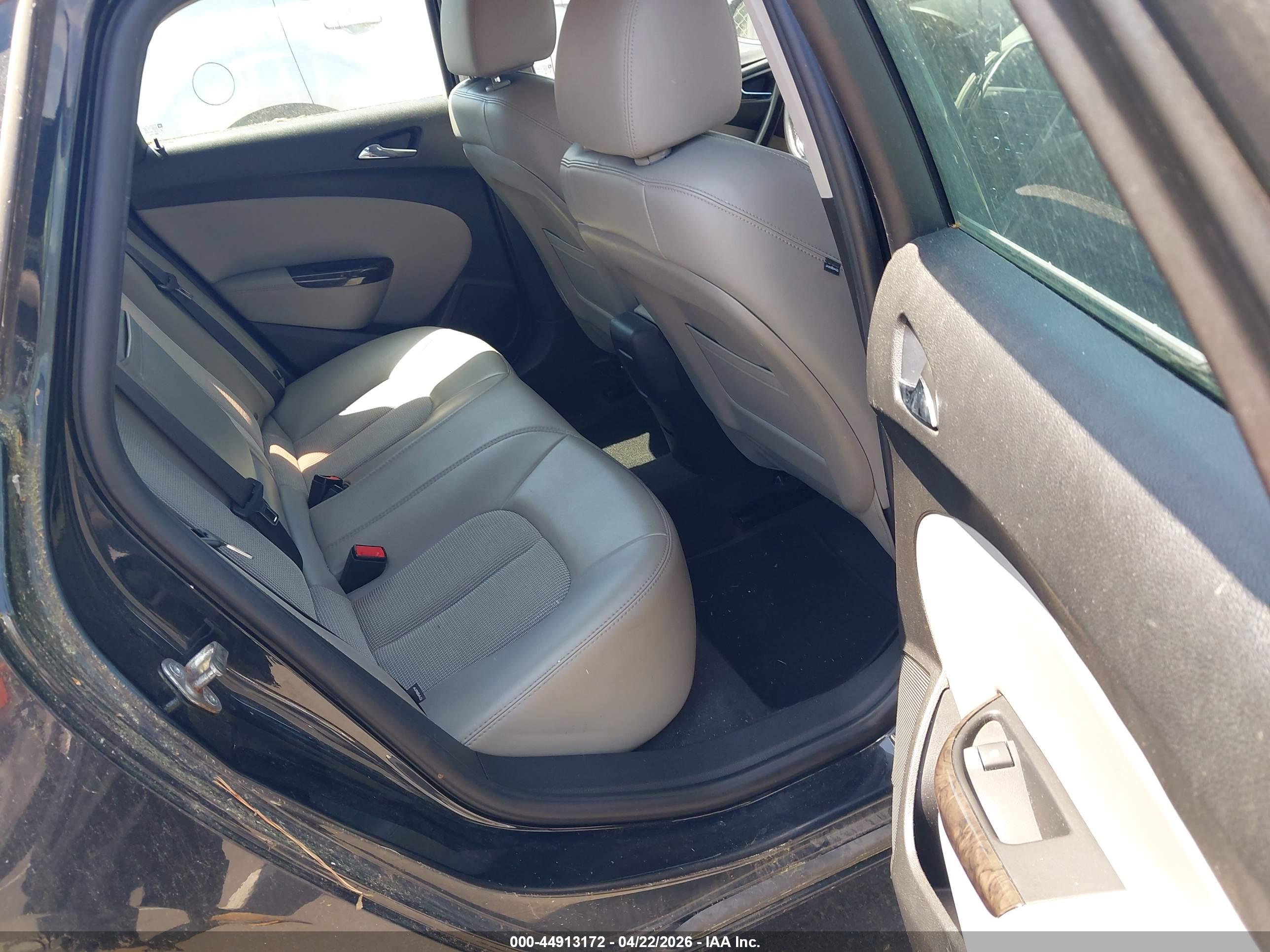 BUICK VERANO image 8