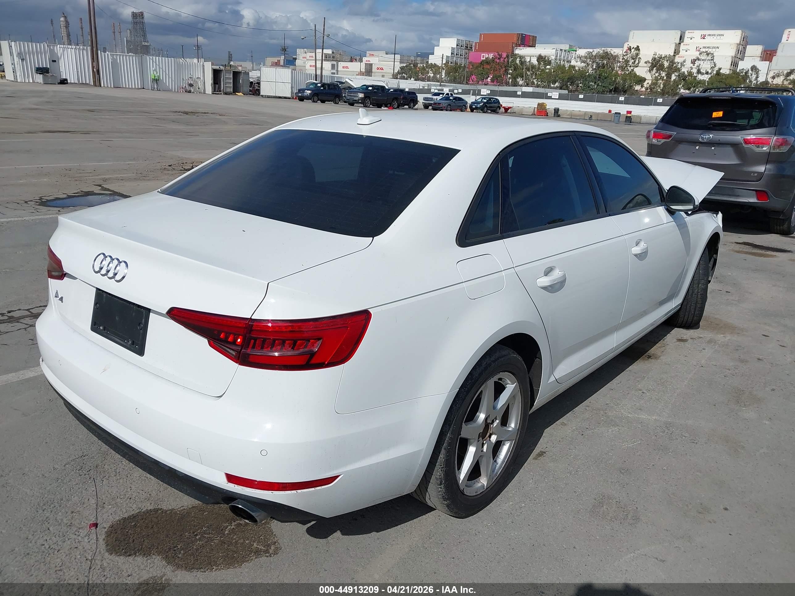 AUDI A4 image 4