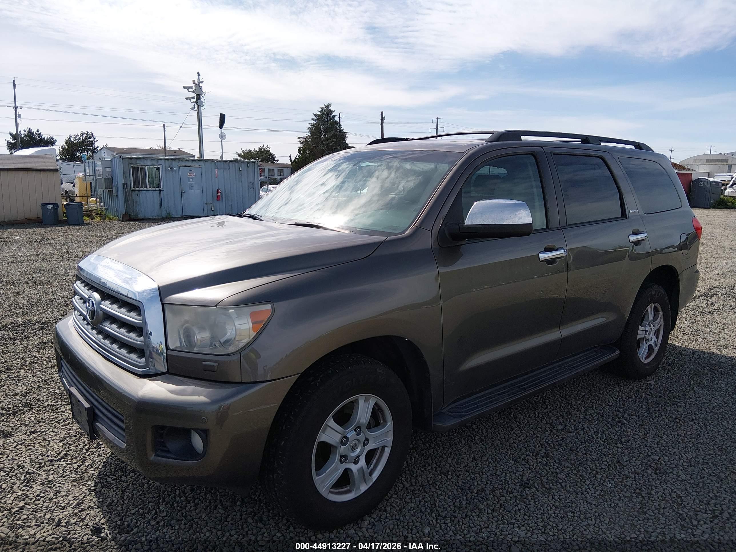 TOYOTA SEQUOIA image 2