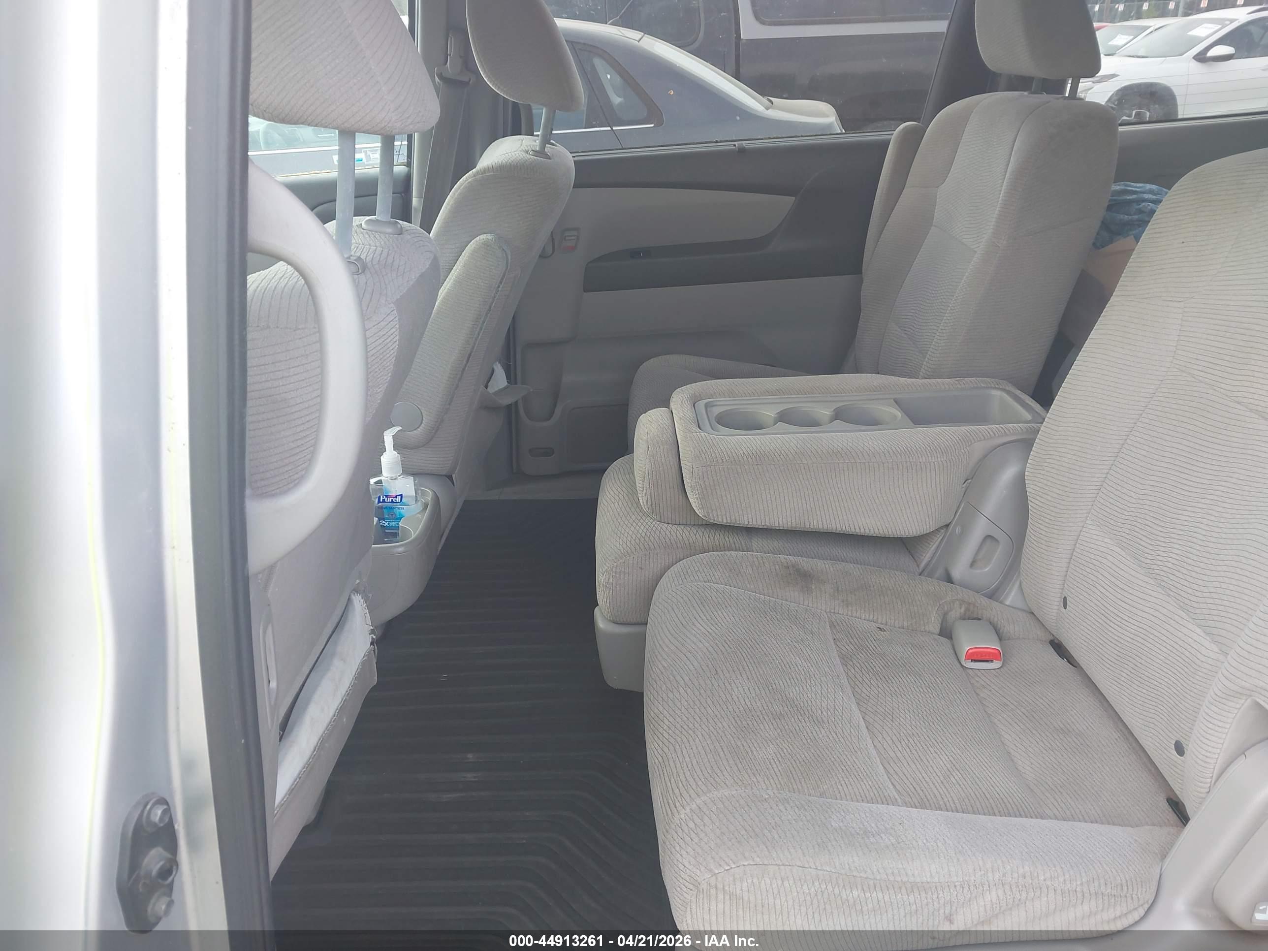 HONDA ODYSSEY image 8