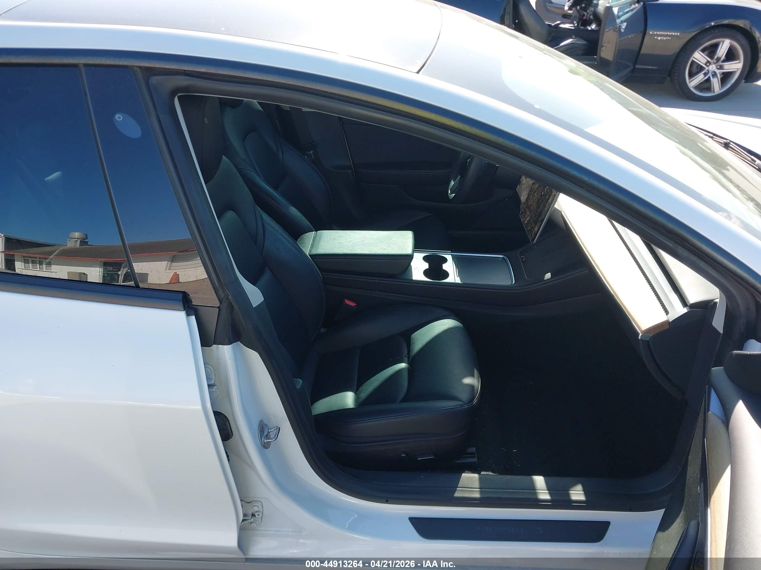 TESLA MODEL image 5