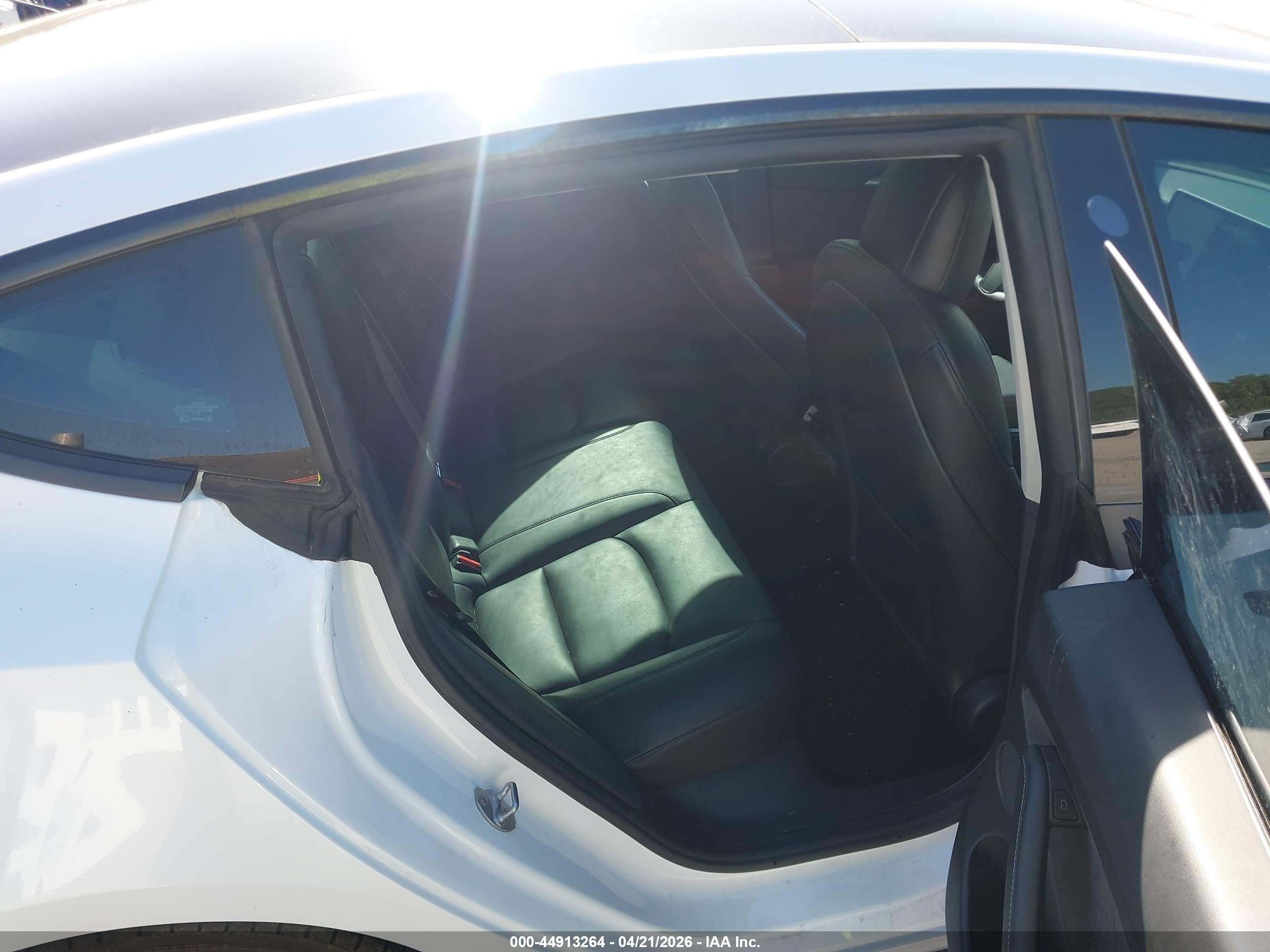 TESLA MODEL image 8