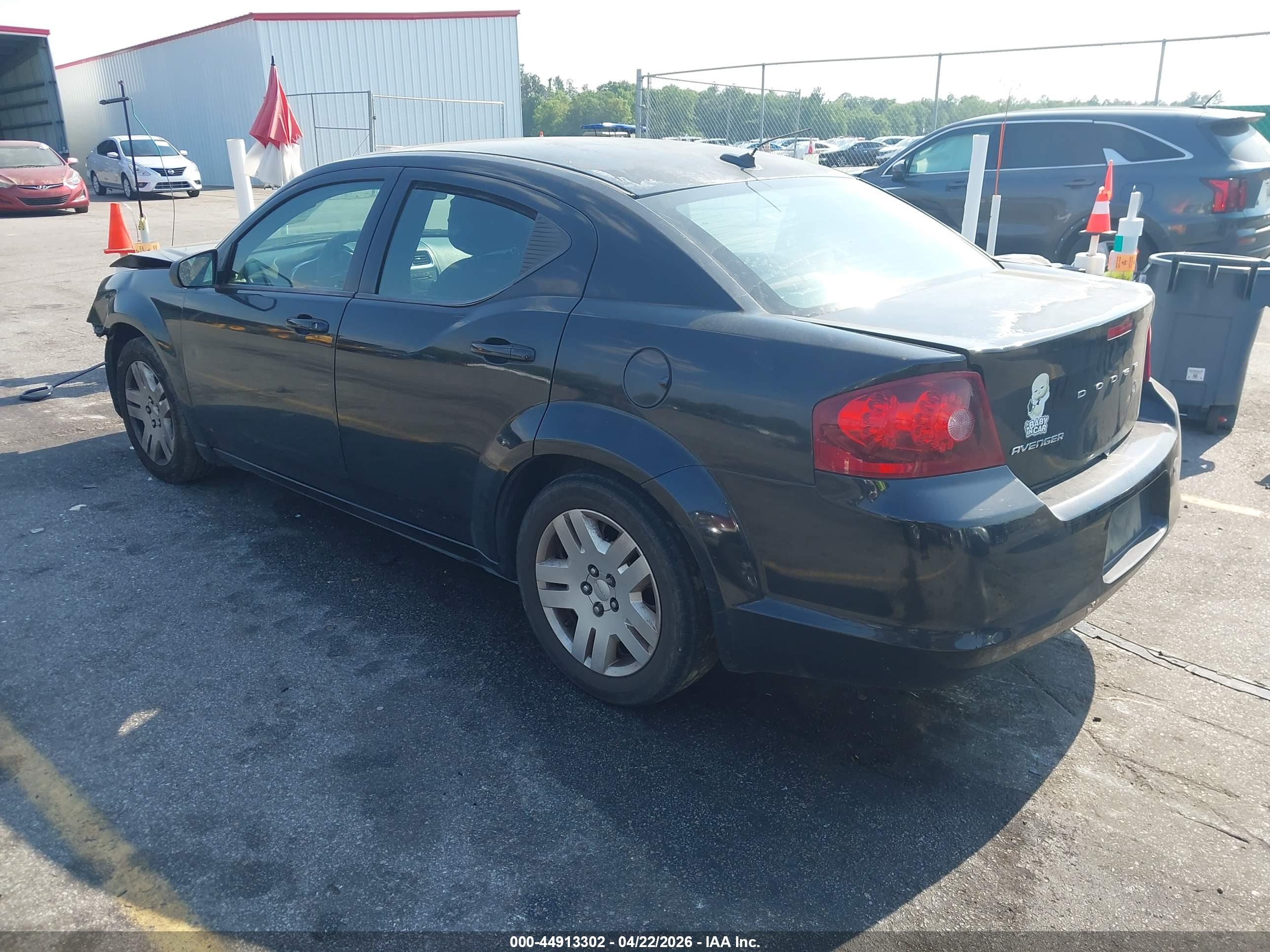 DODGE AVENGER image 3