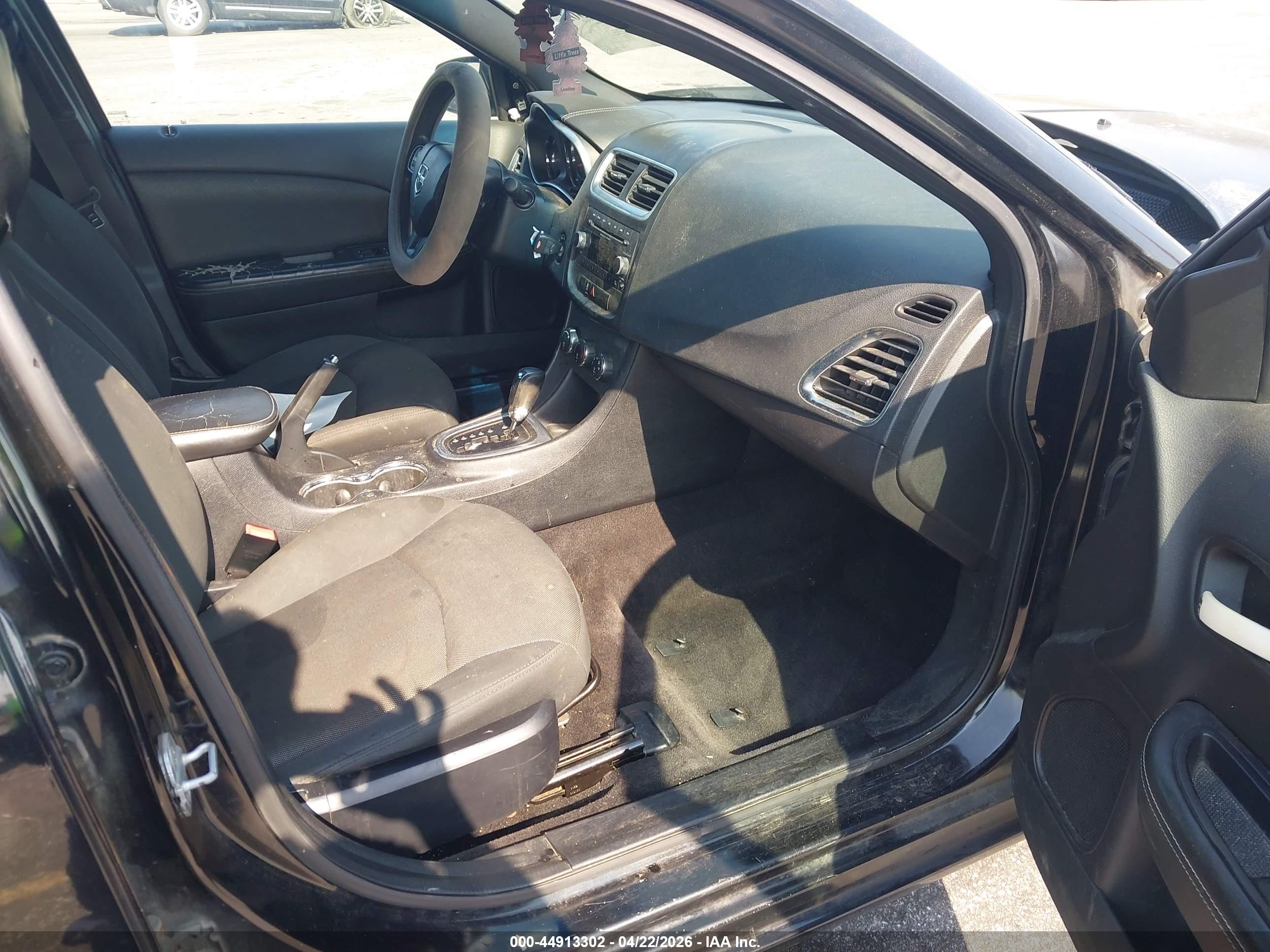 DODGE AVENGER image 5