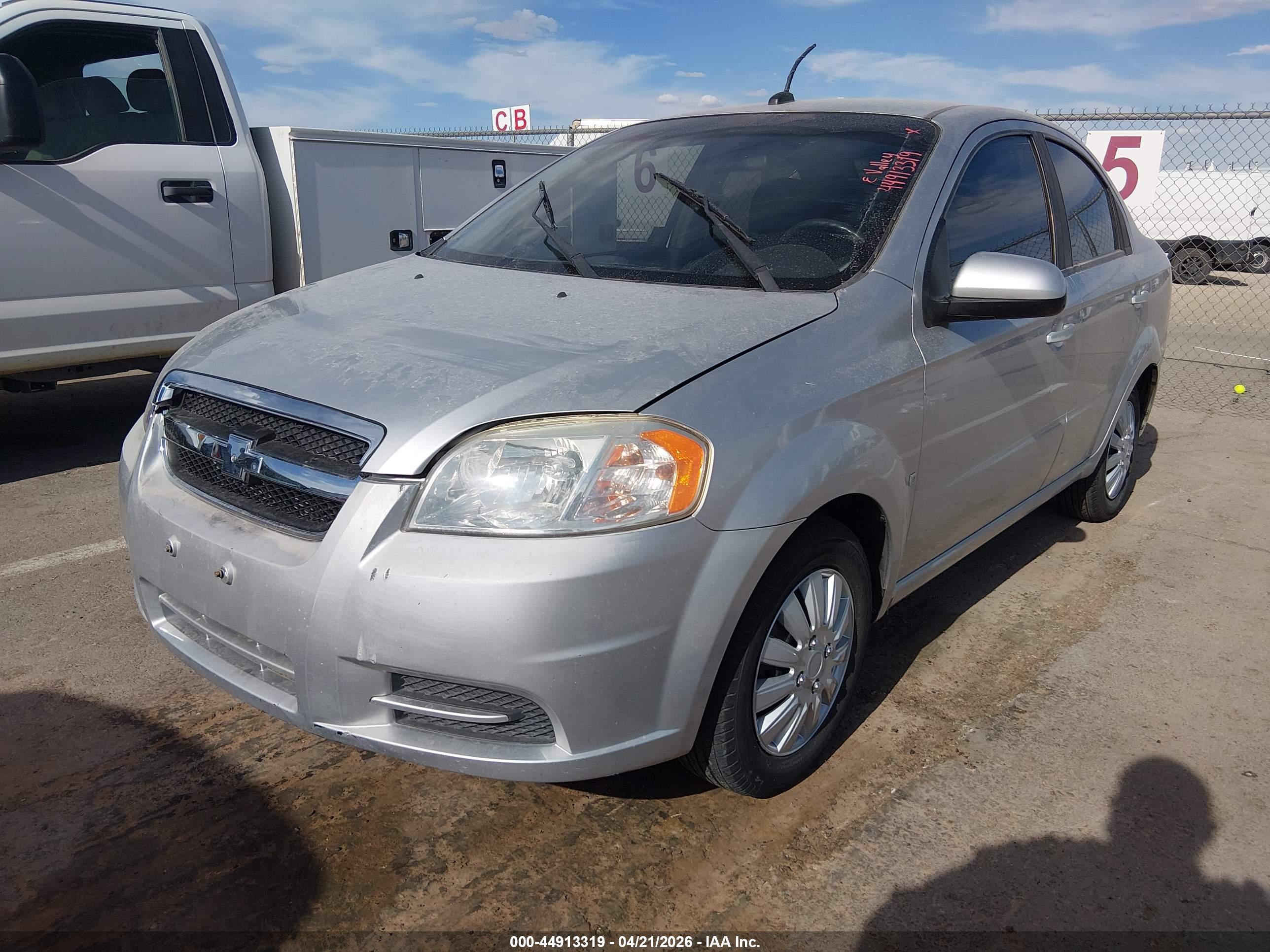 CHEVROLET AVEO image 2
