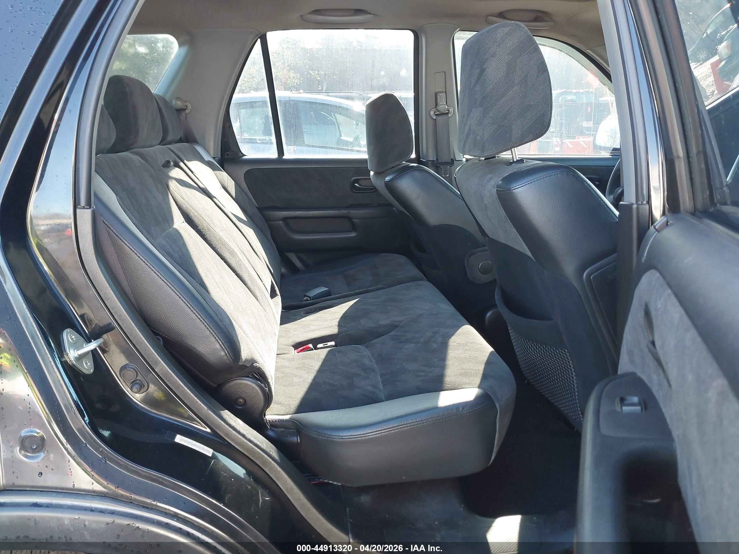 HONDA CR-V image 8