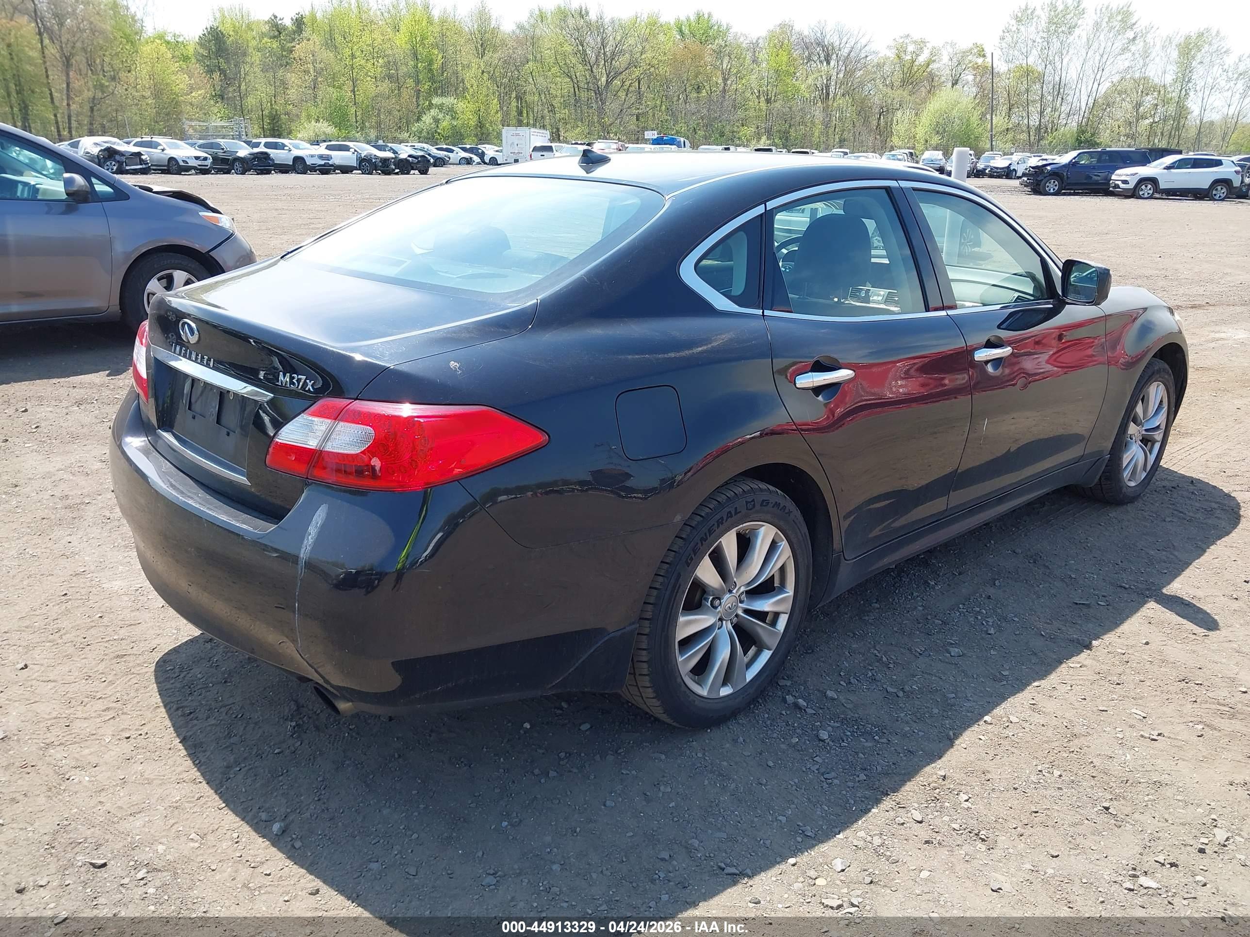 INFINITI M37X image 4
