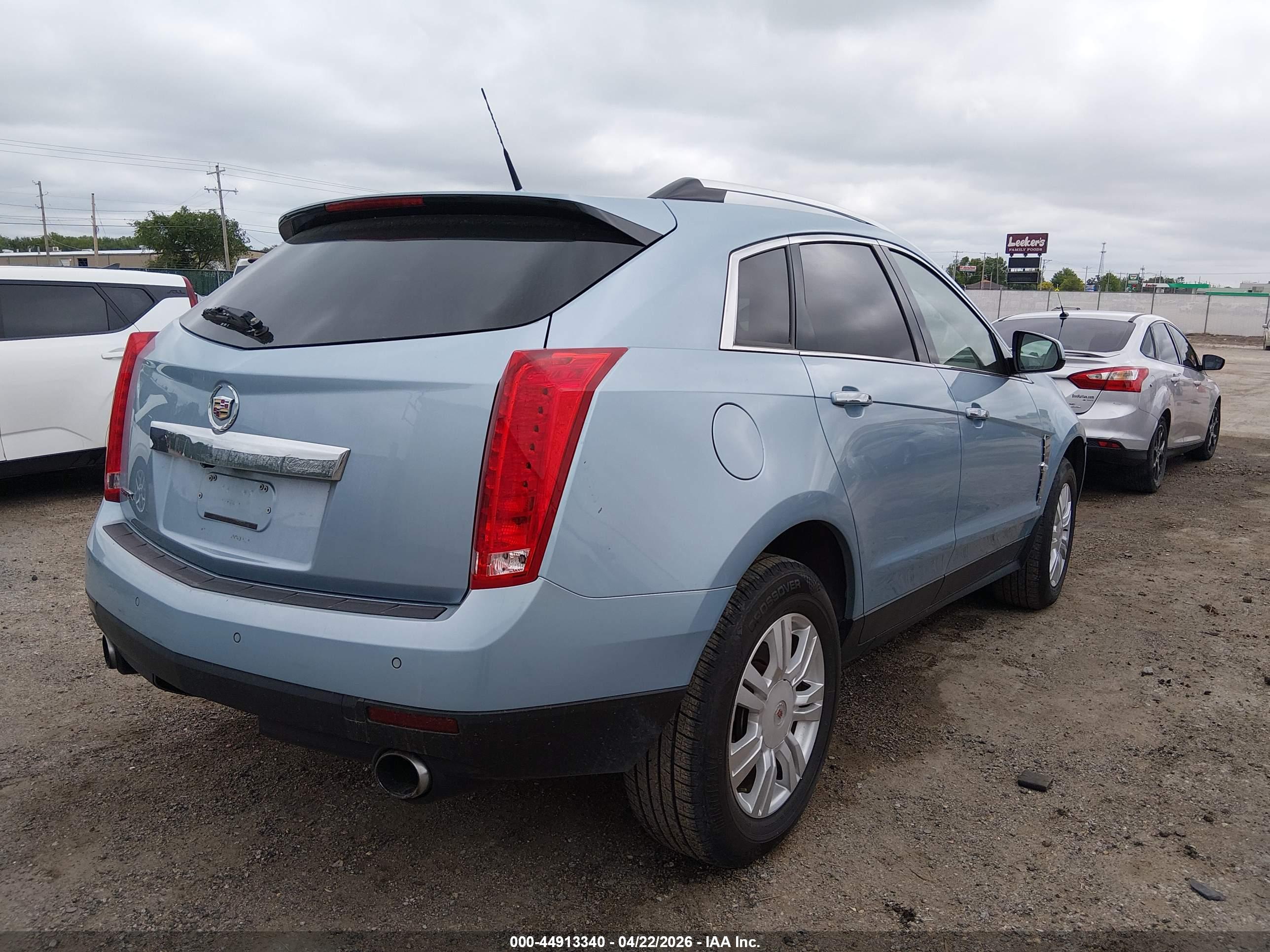 CADILLAC SRX image 4