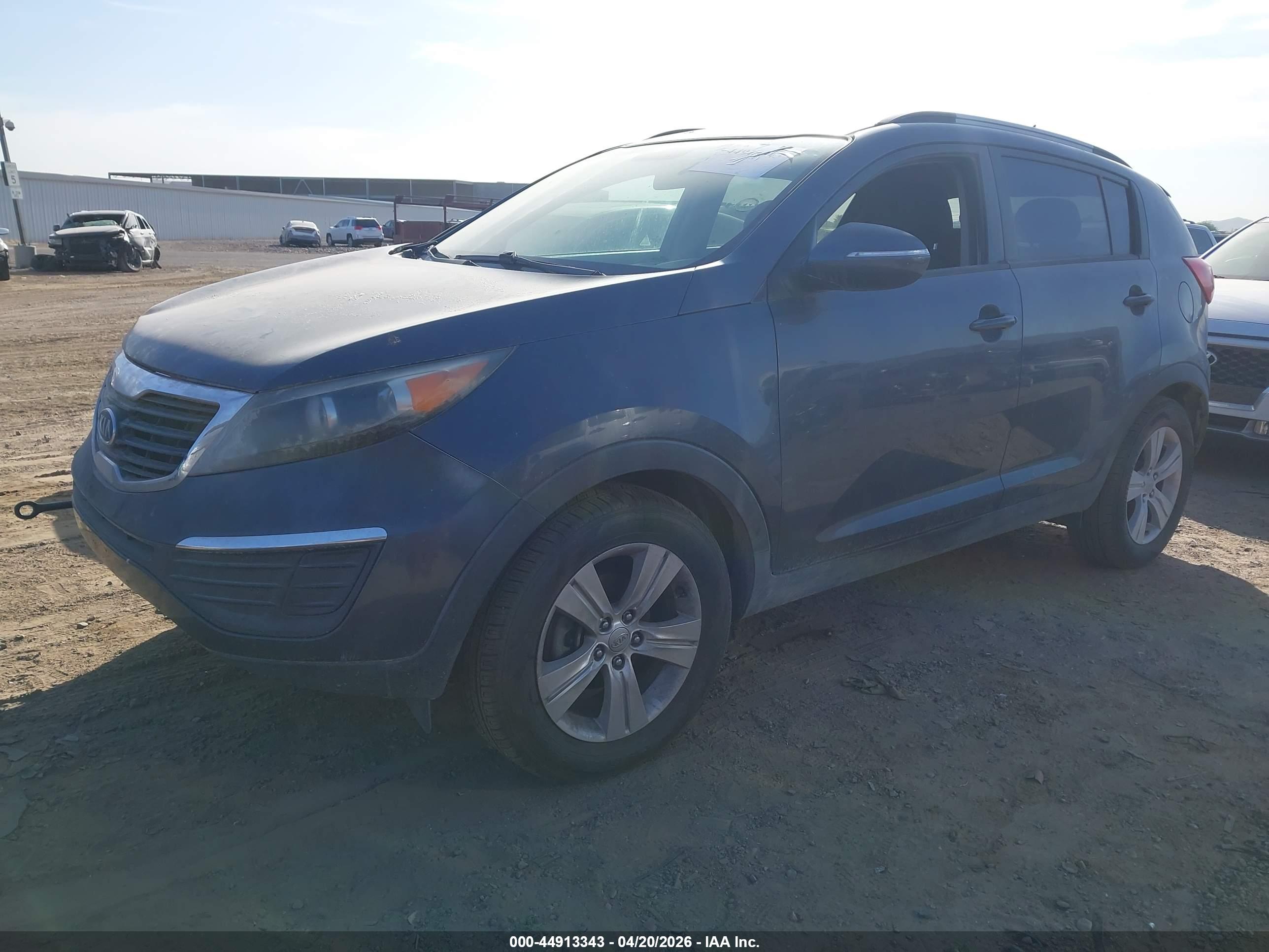 KIA SPORTAGE image 2