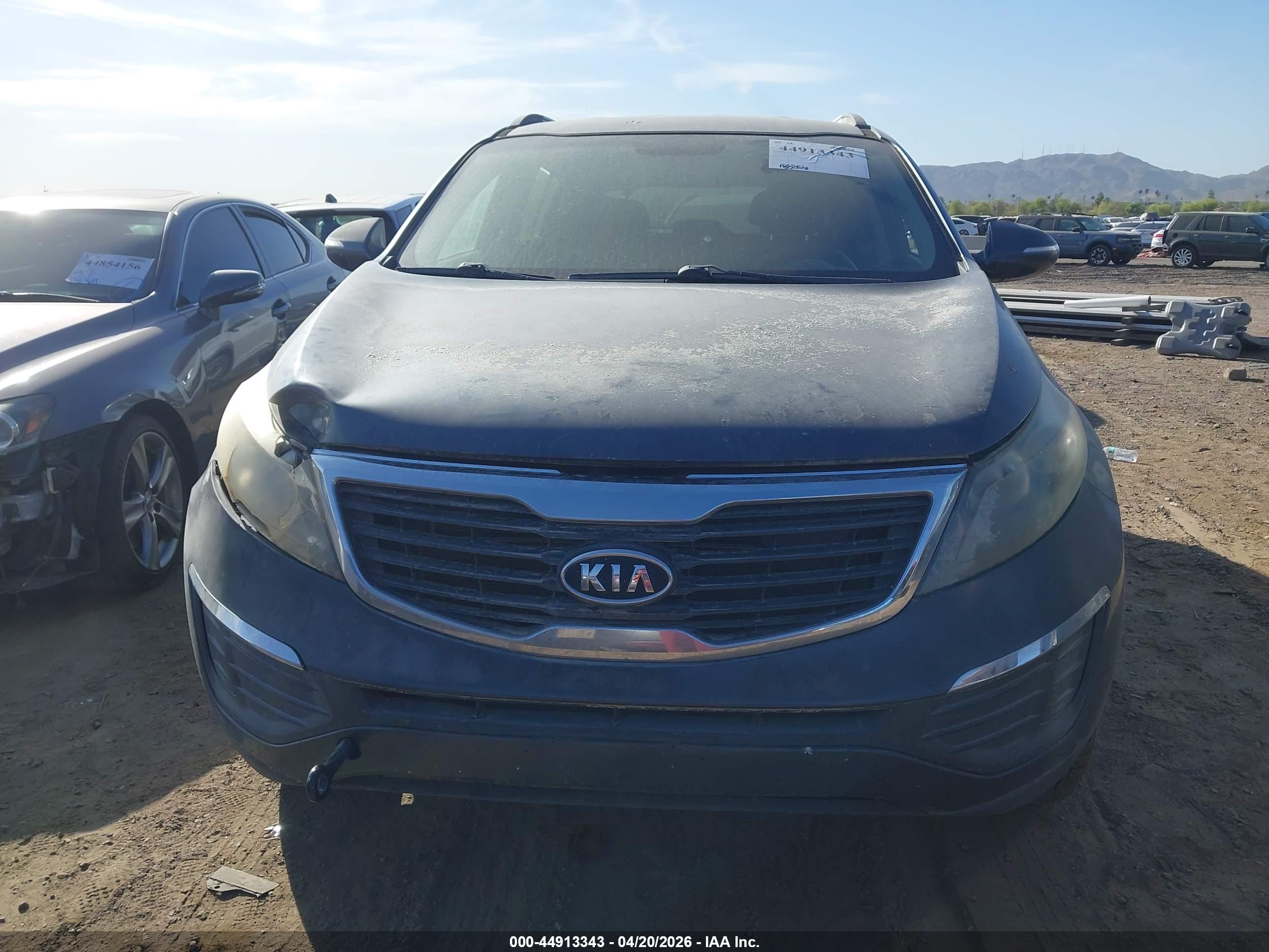 KIA SPORTAGE image 6