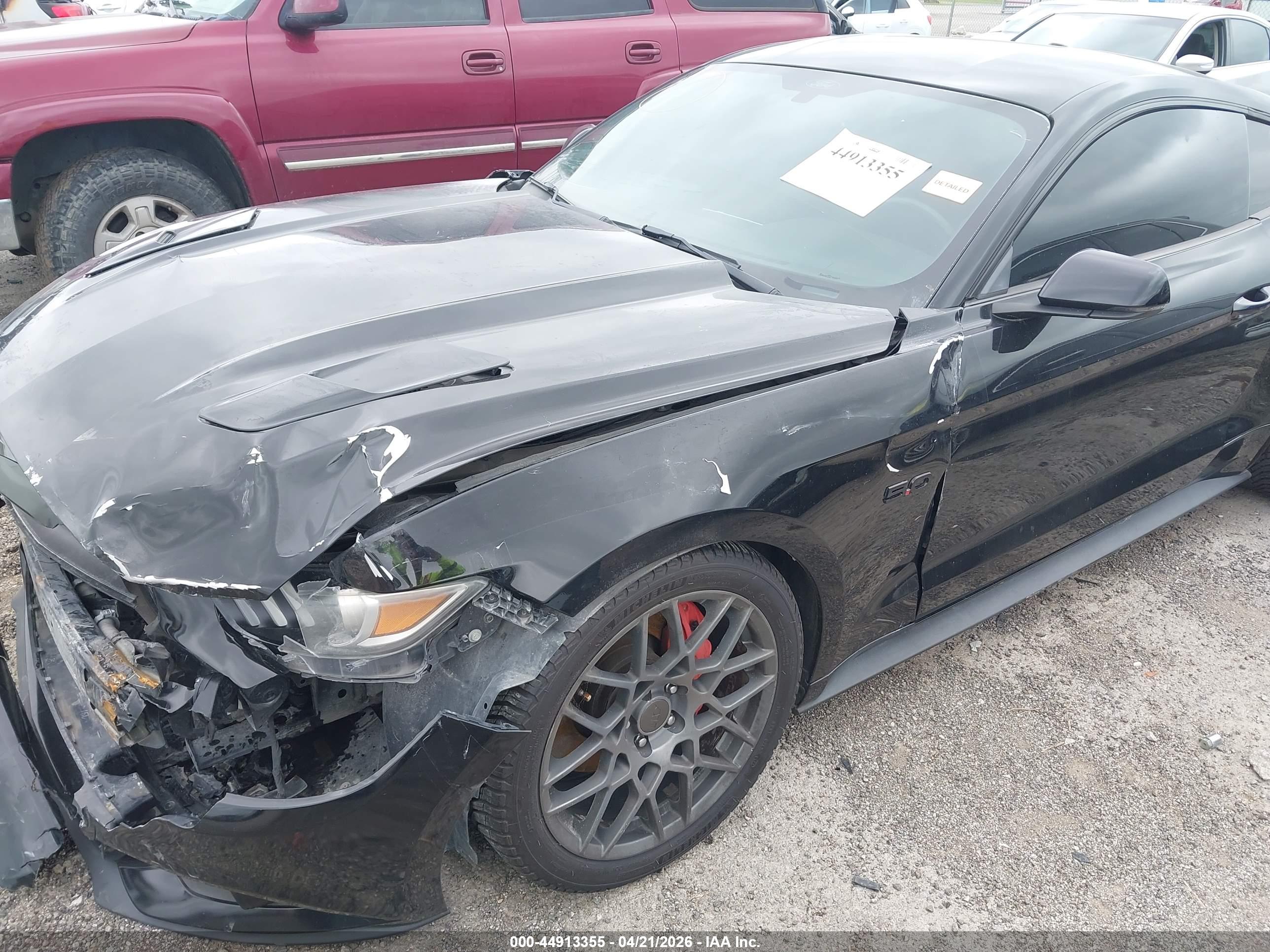 FORD MUSTANG image 6