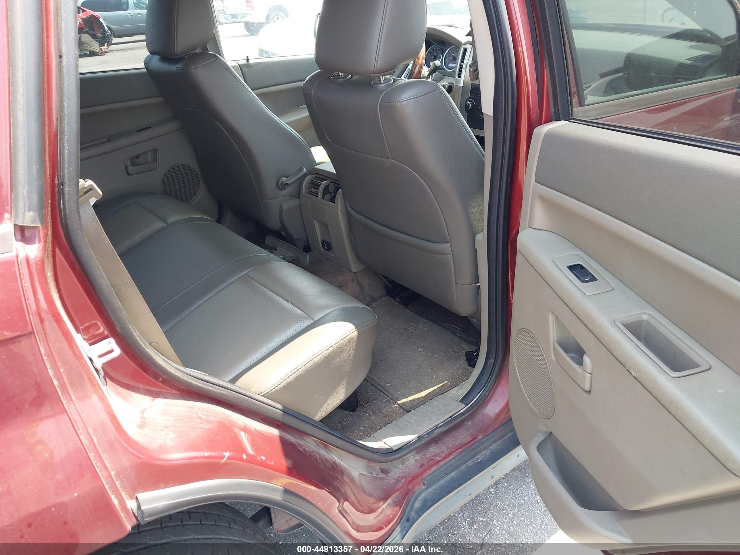 JEEP GRAND image 8