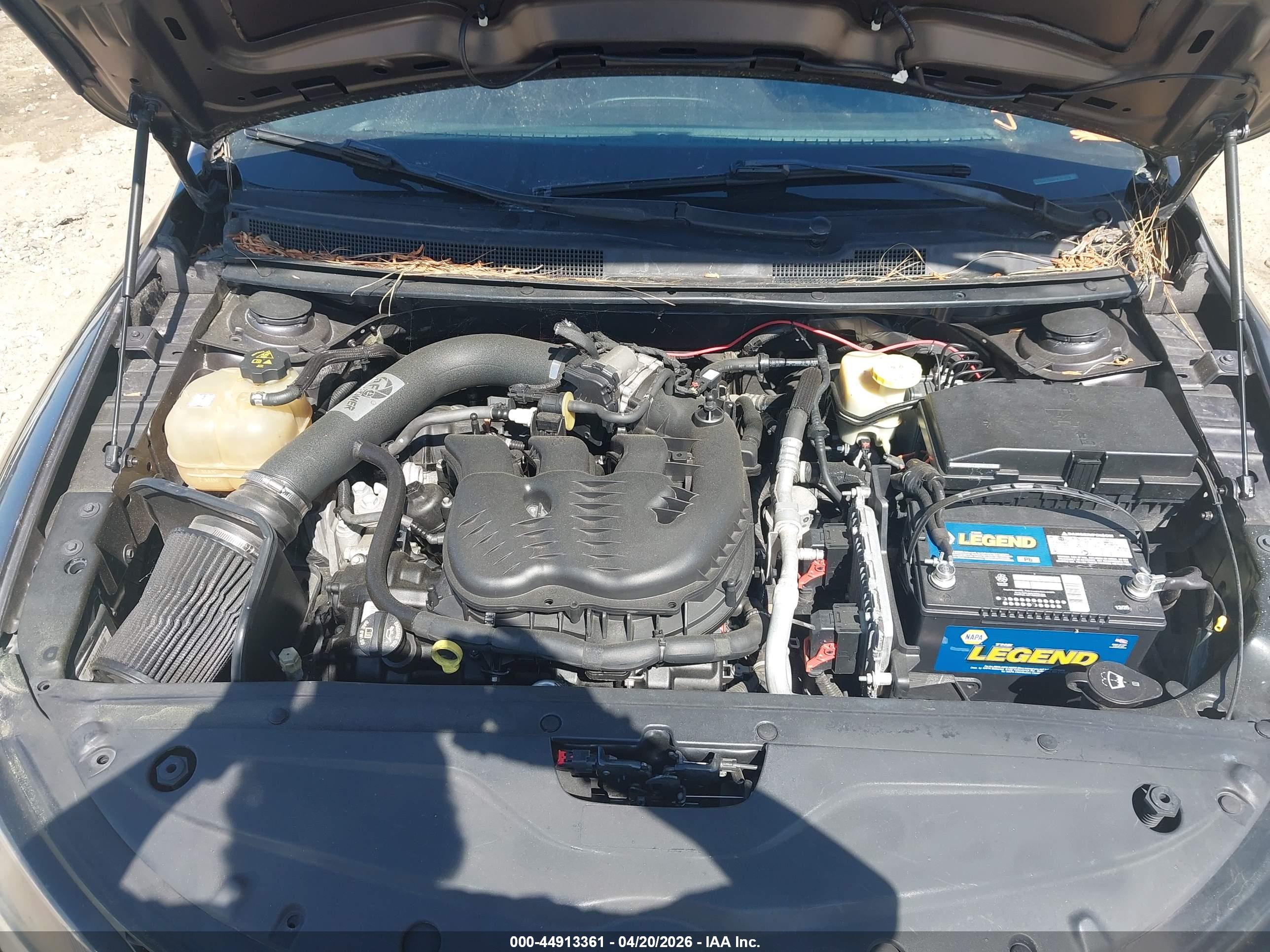 CHRYSLER 200 image 10