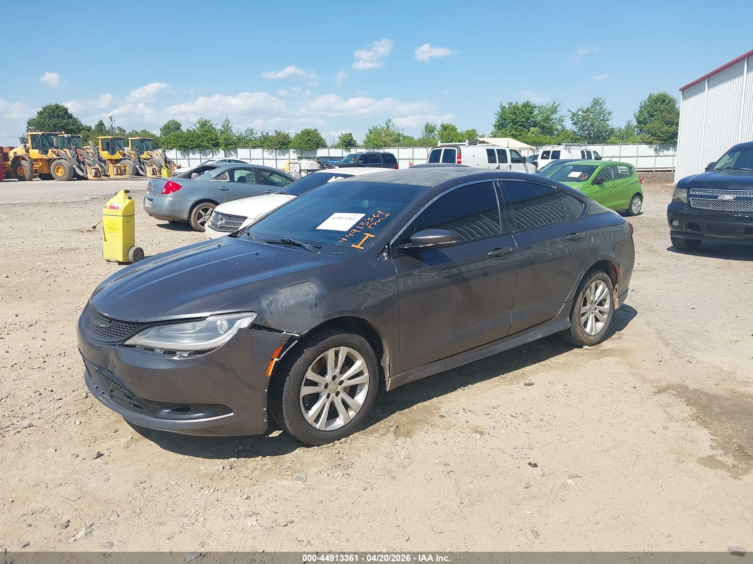 CHRYSLER 200 image 2