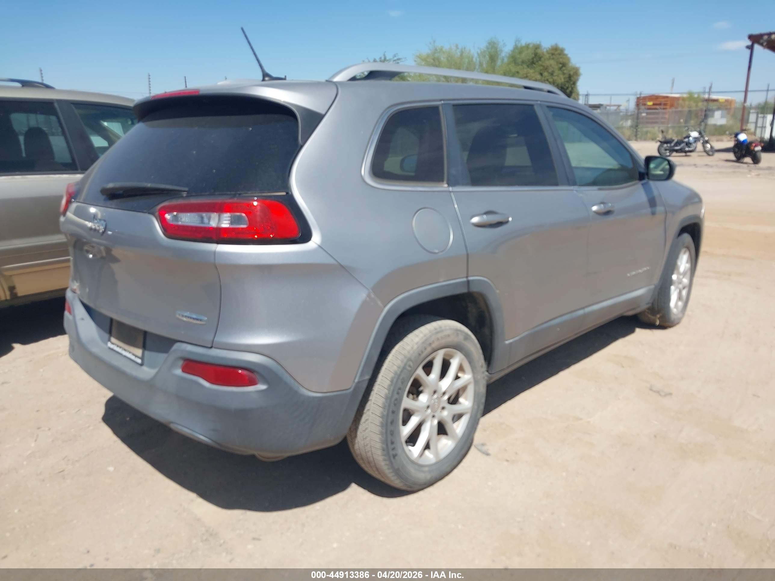 JEEP CHEROKEE image 4