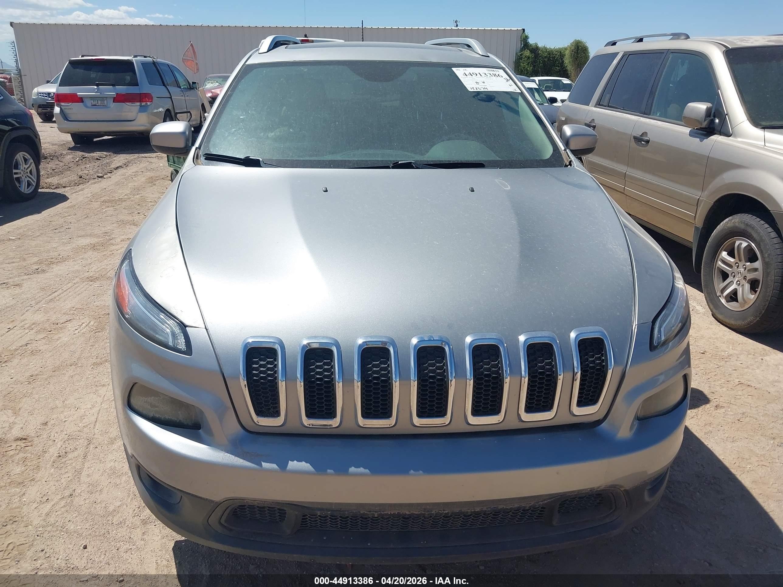 JEEP CHEROKEE image 6