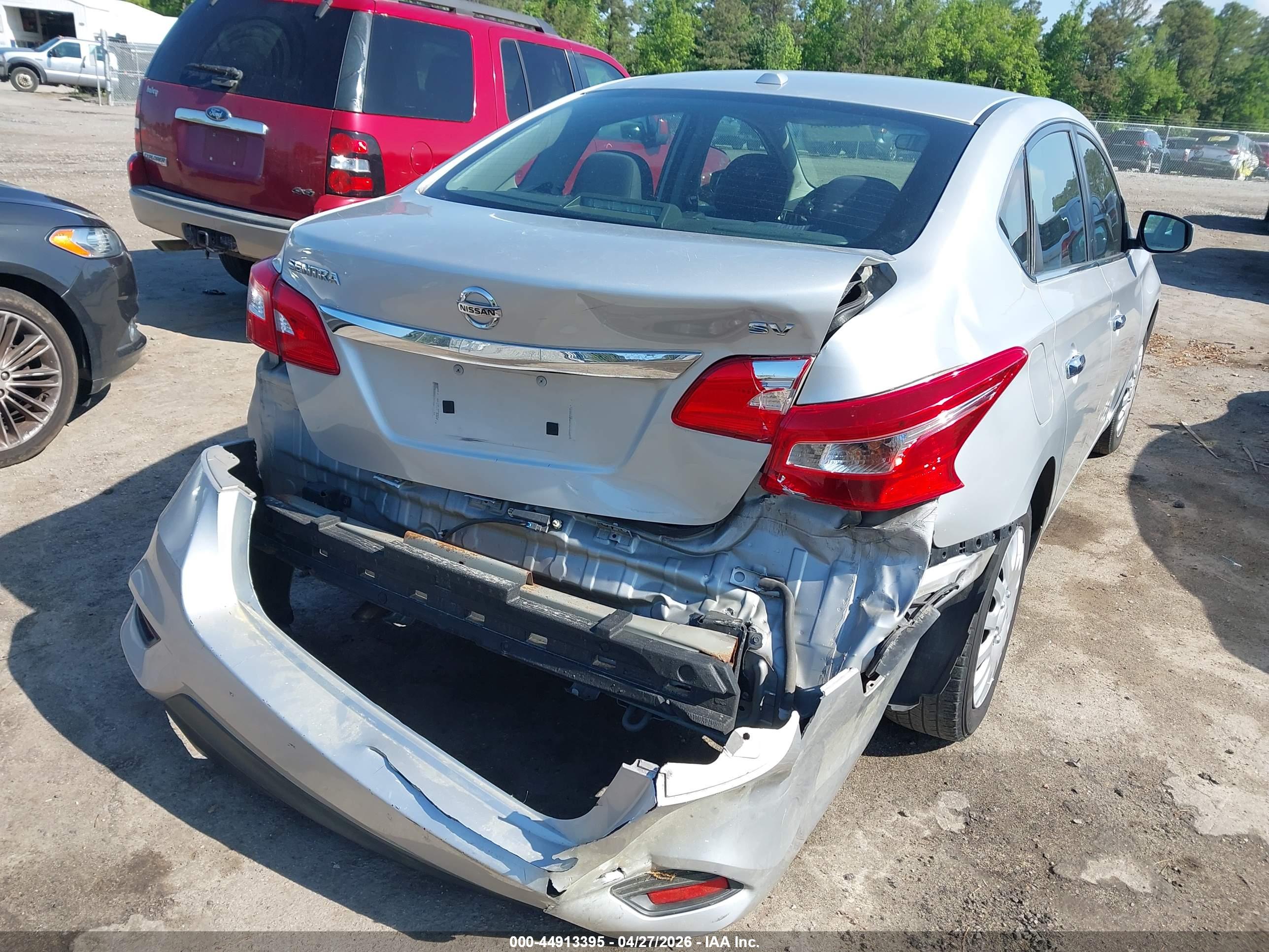 NISSAN SENTRA image 6