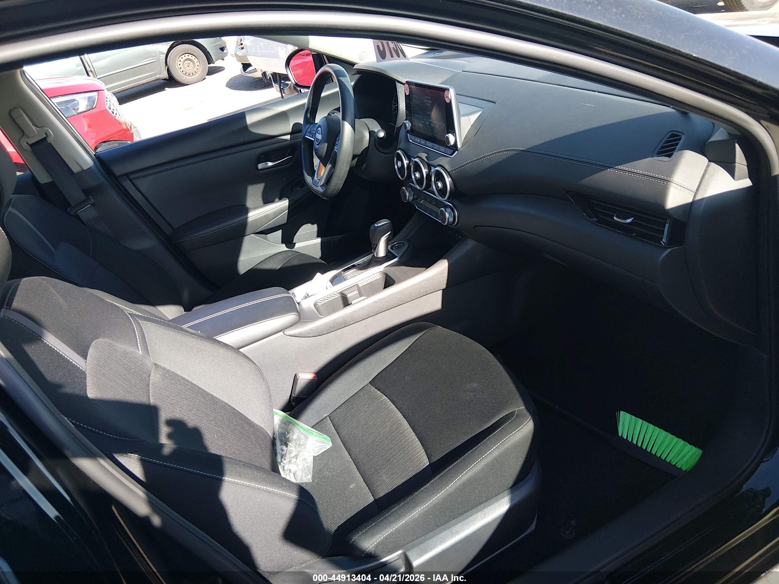 NISSAN SENTRA image 5