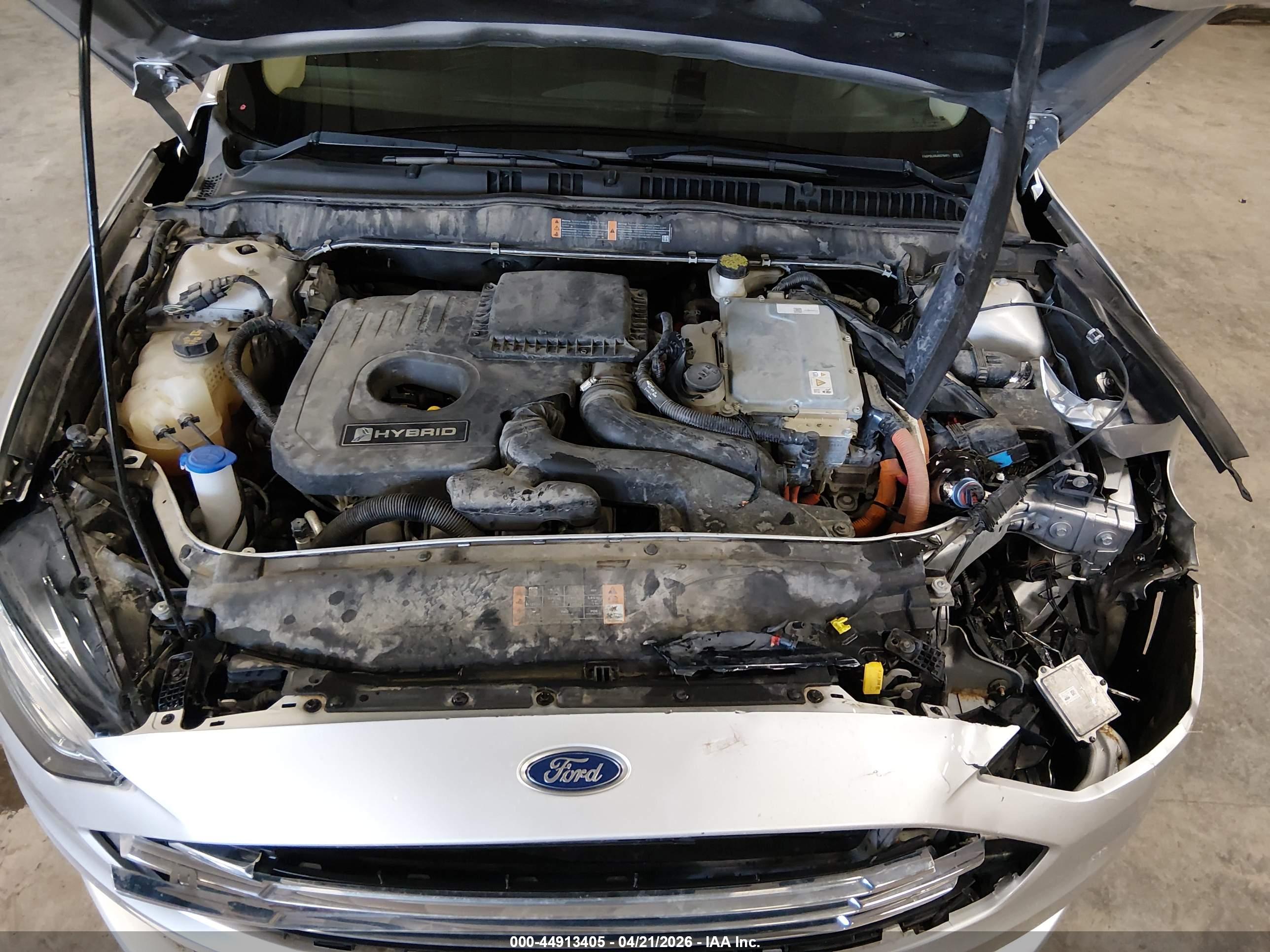 FORD FUSION image 10