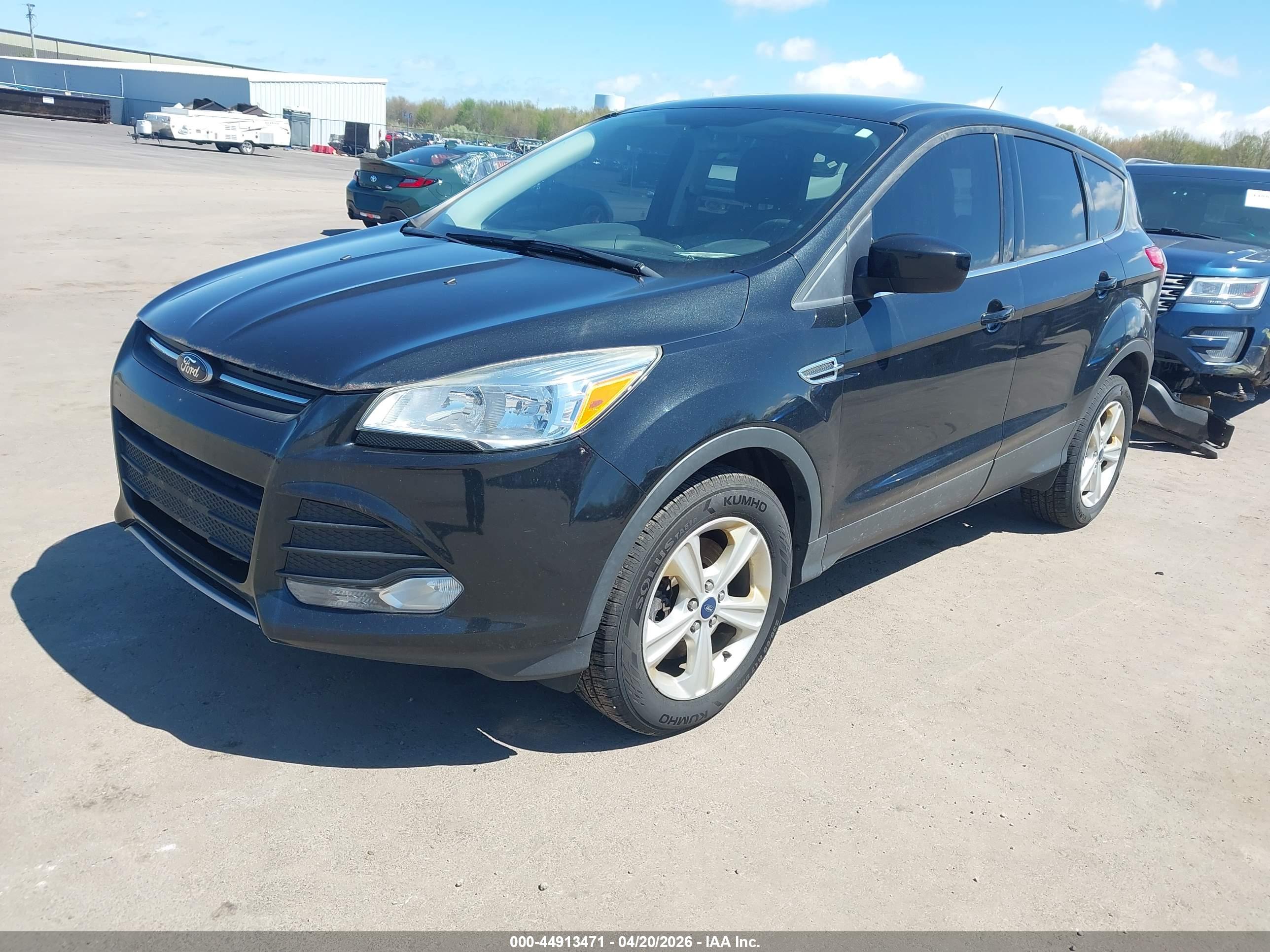 FORD ESCAPE image 2