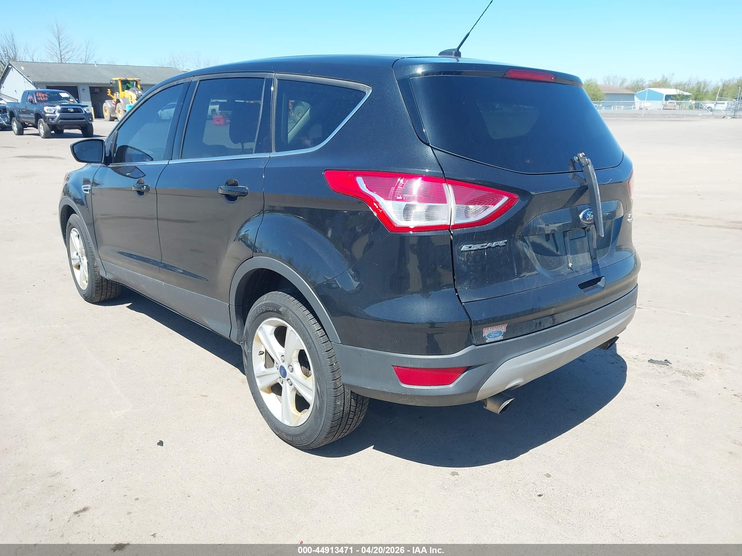 FORD ESCAPE image 3