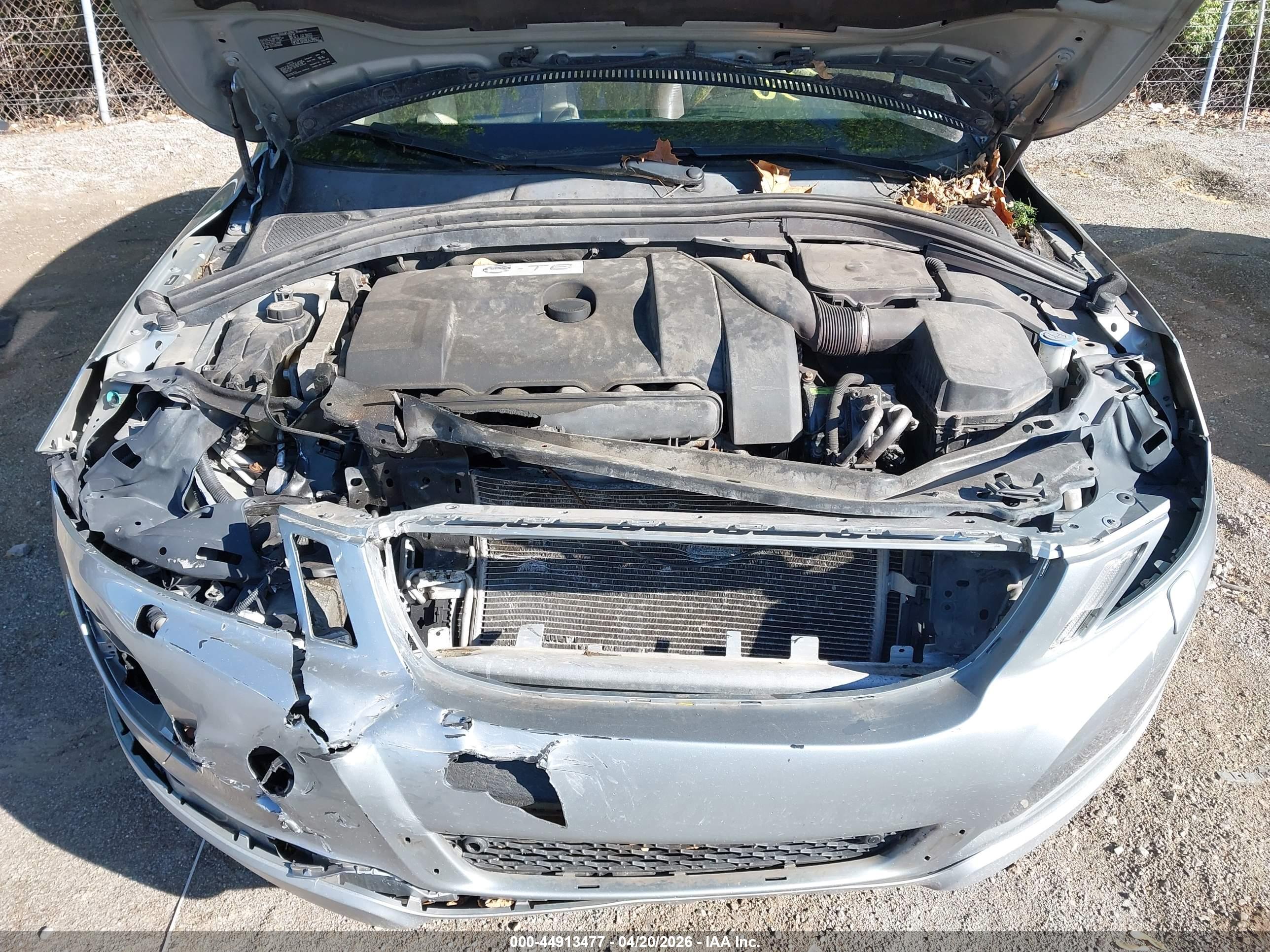 VOLVO XC60 image 10