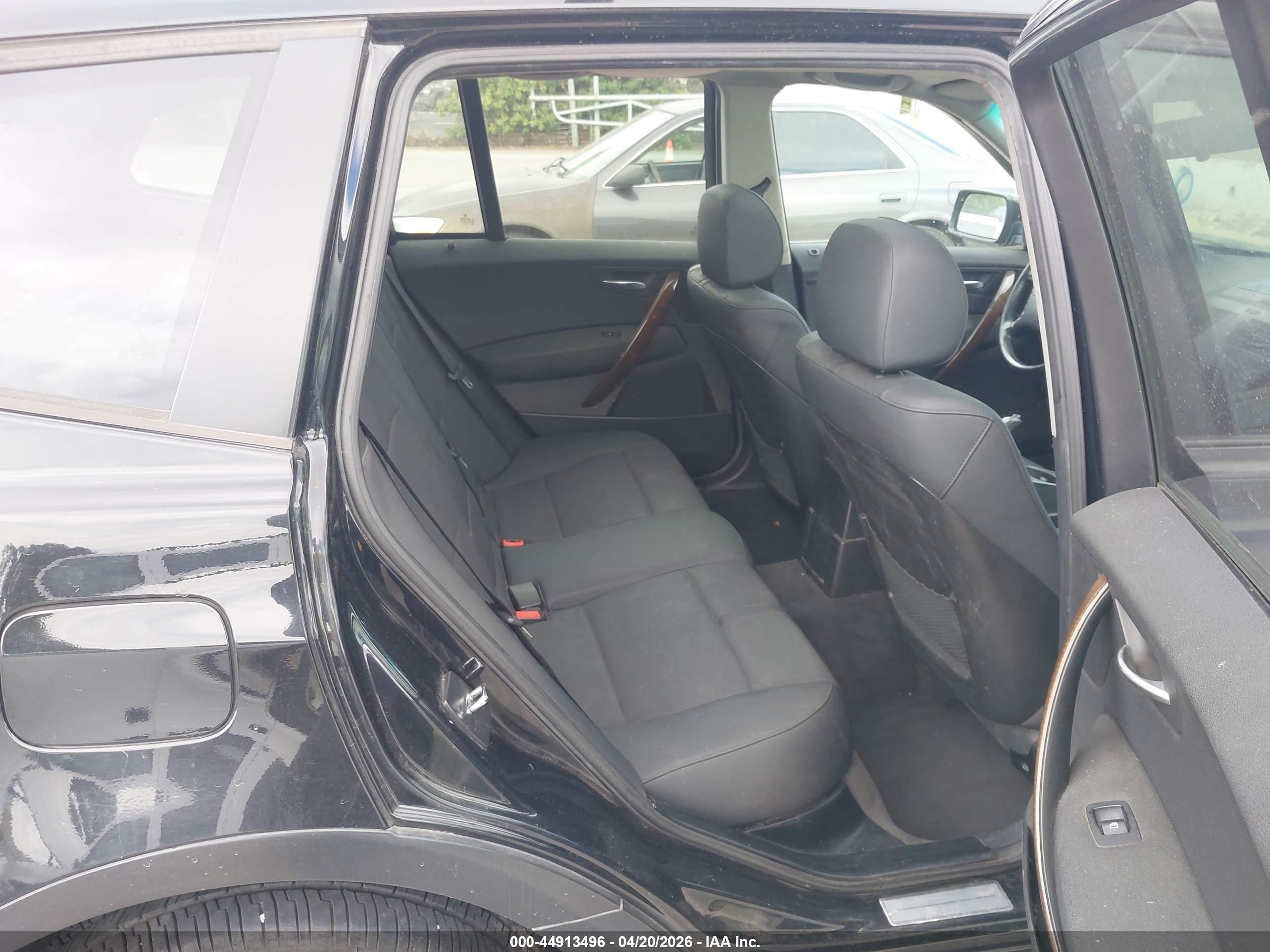 BMW X3 image 8