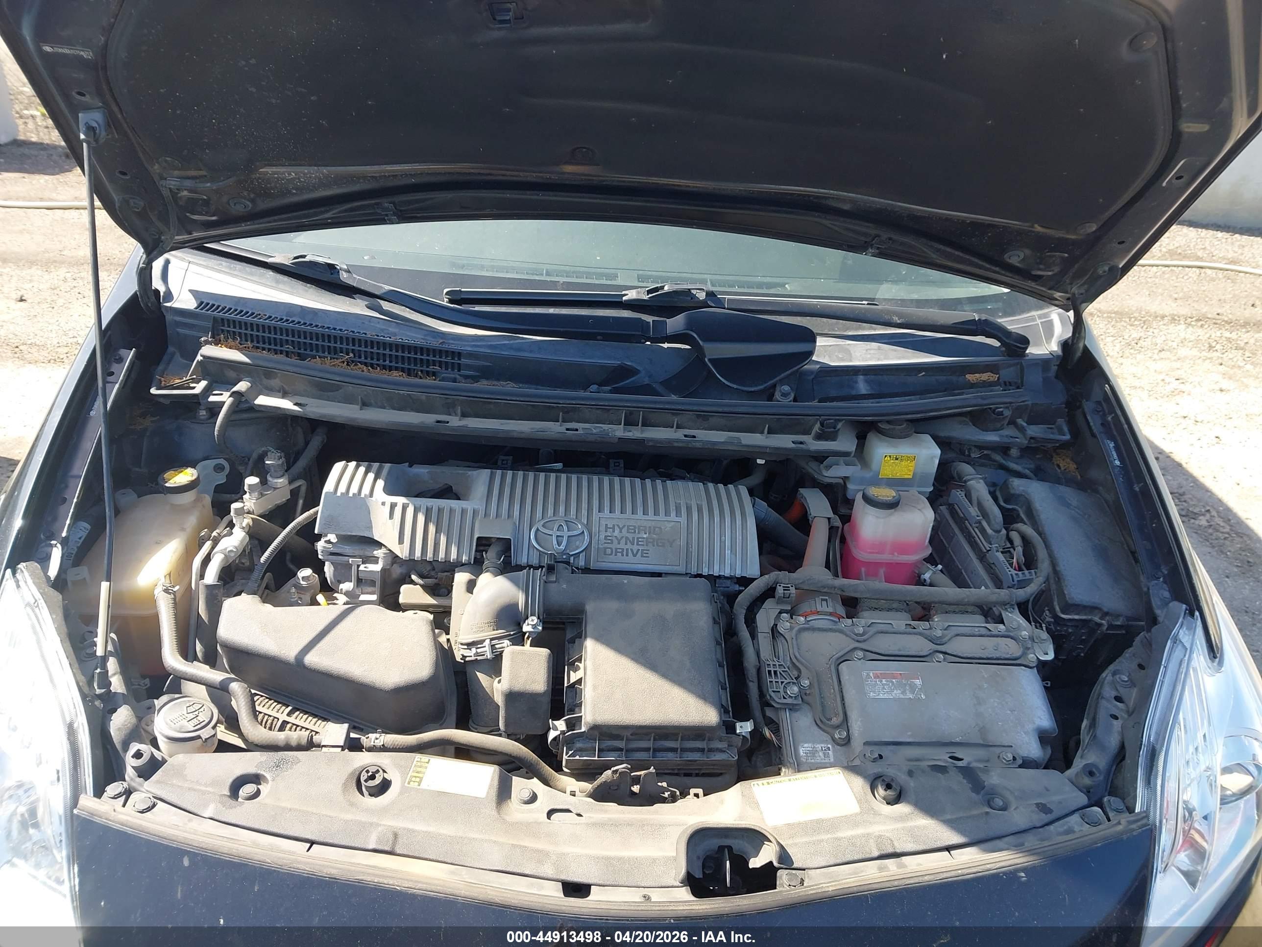 TOYOTA PRIUS image 10