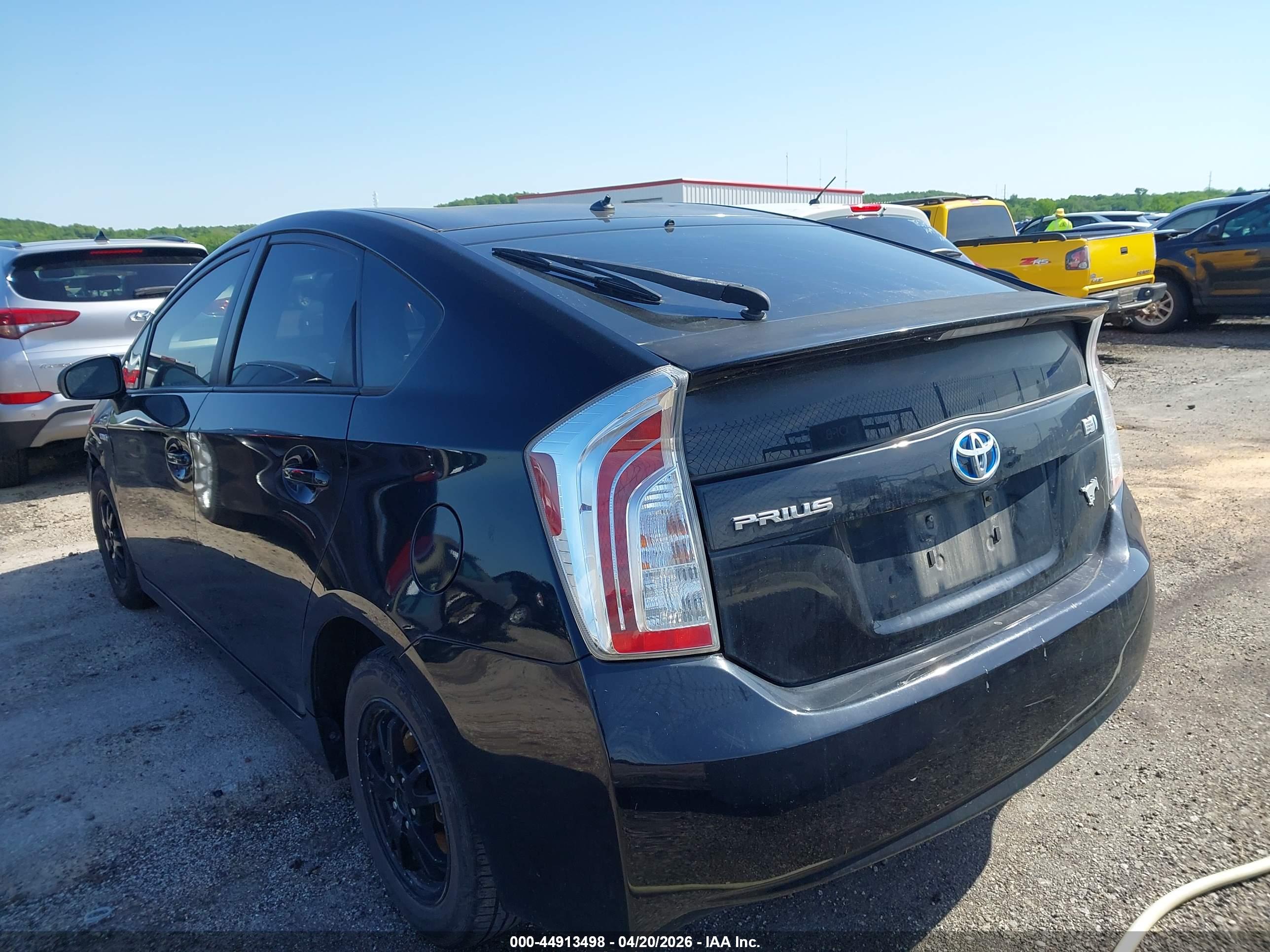 TOYOTA PRIUS image 3