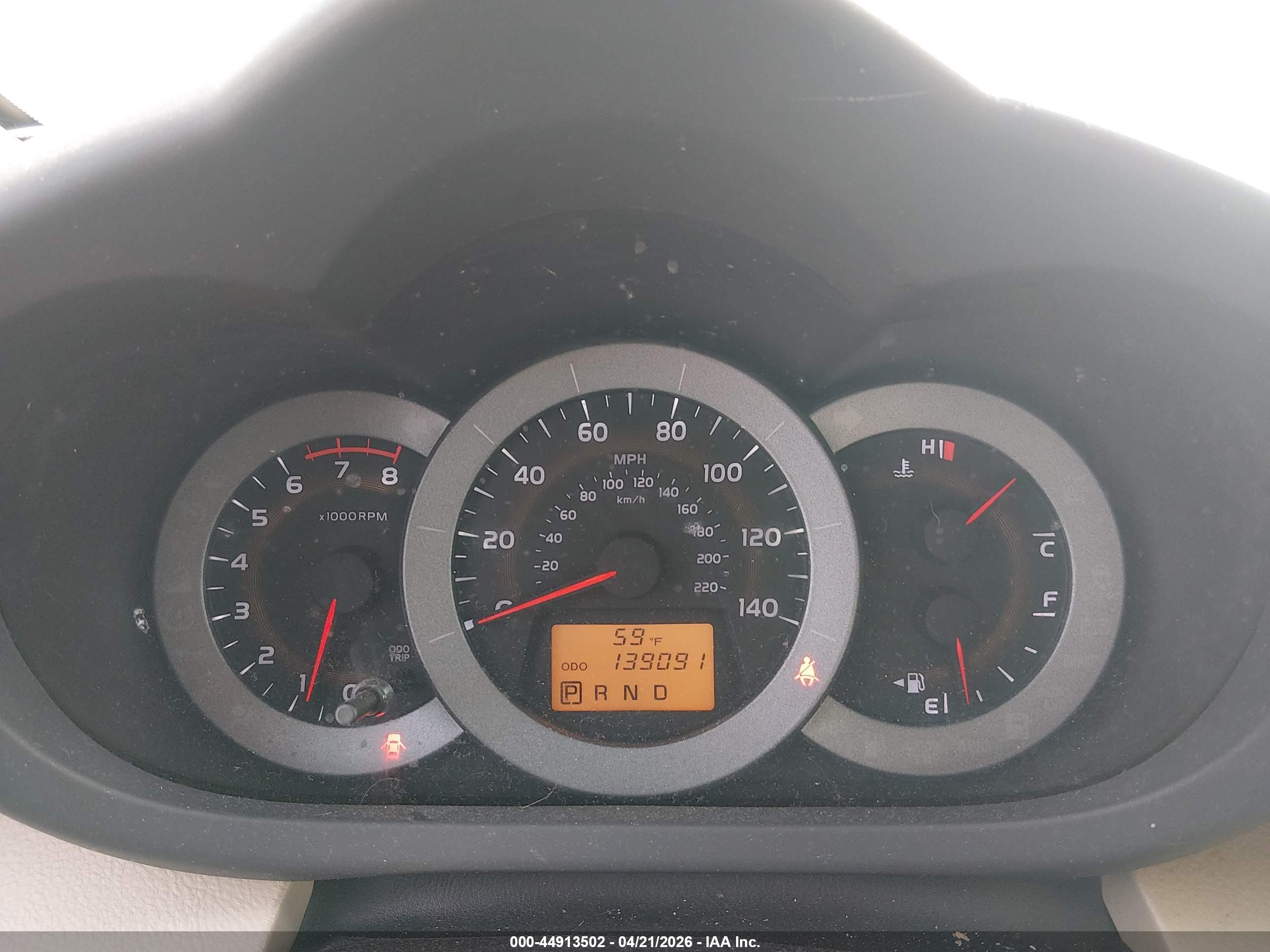 TOYOTA RAV4 image 7