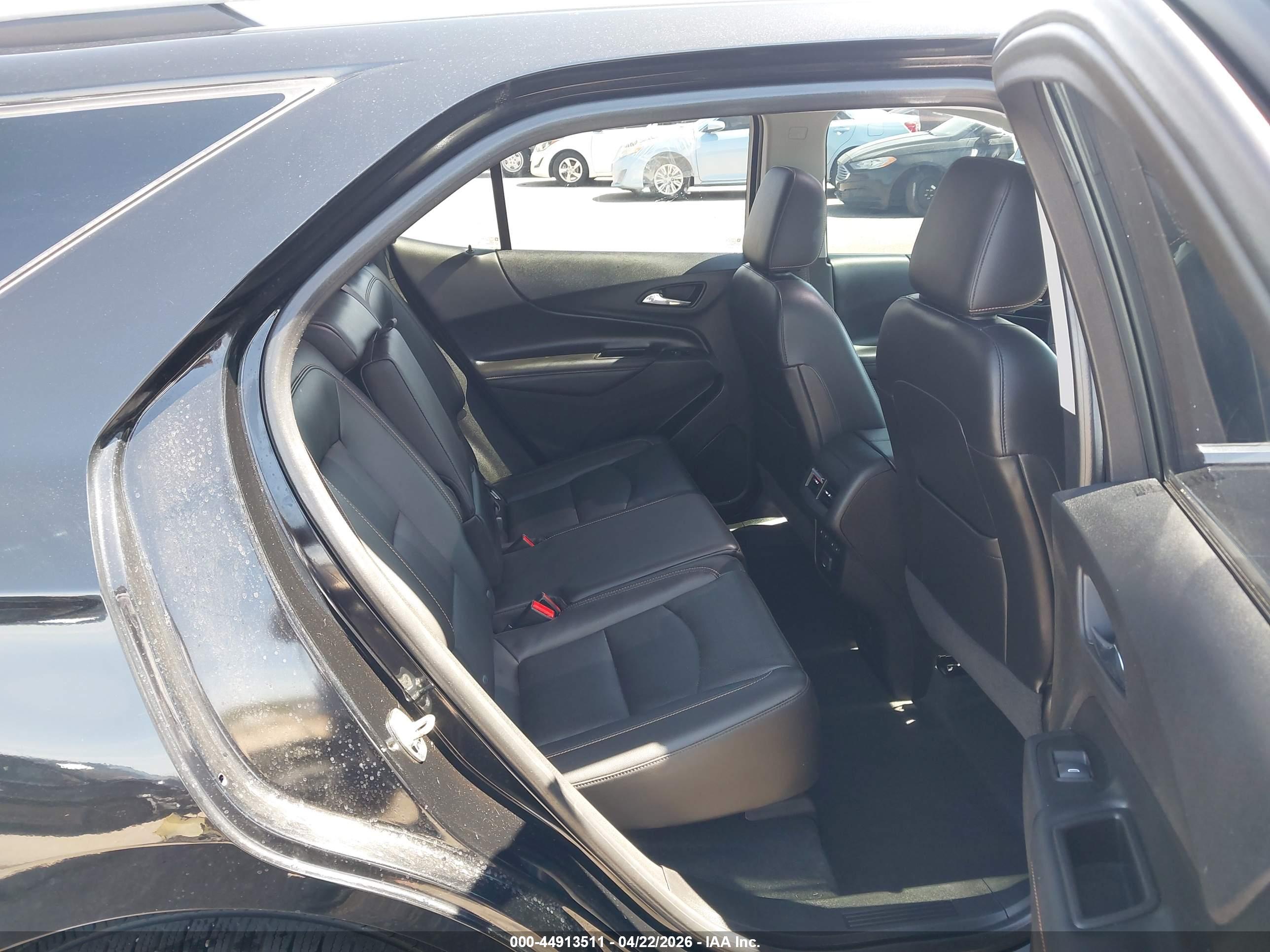 CHEVROLET EQUINOX image 8