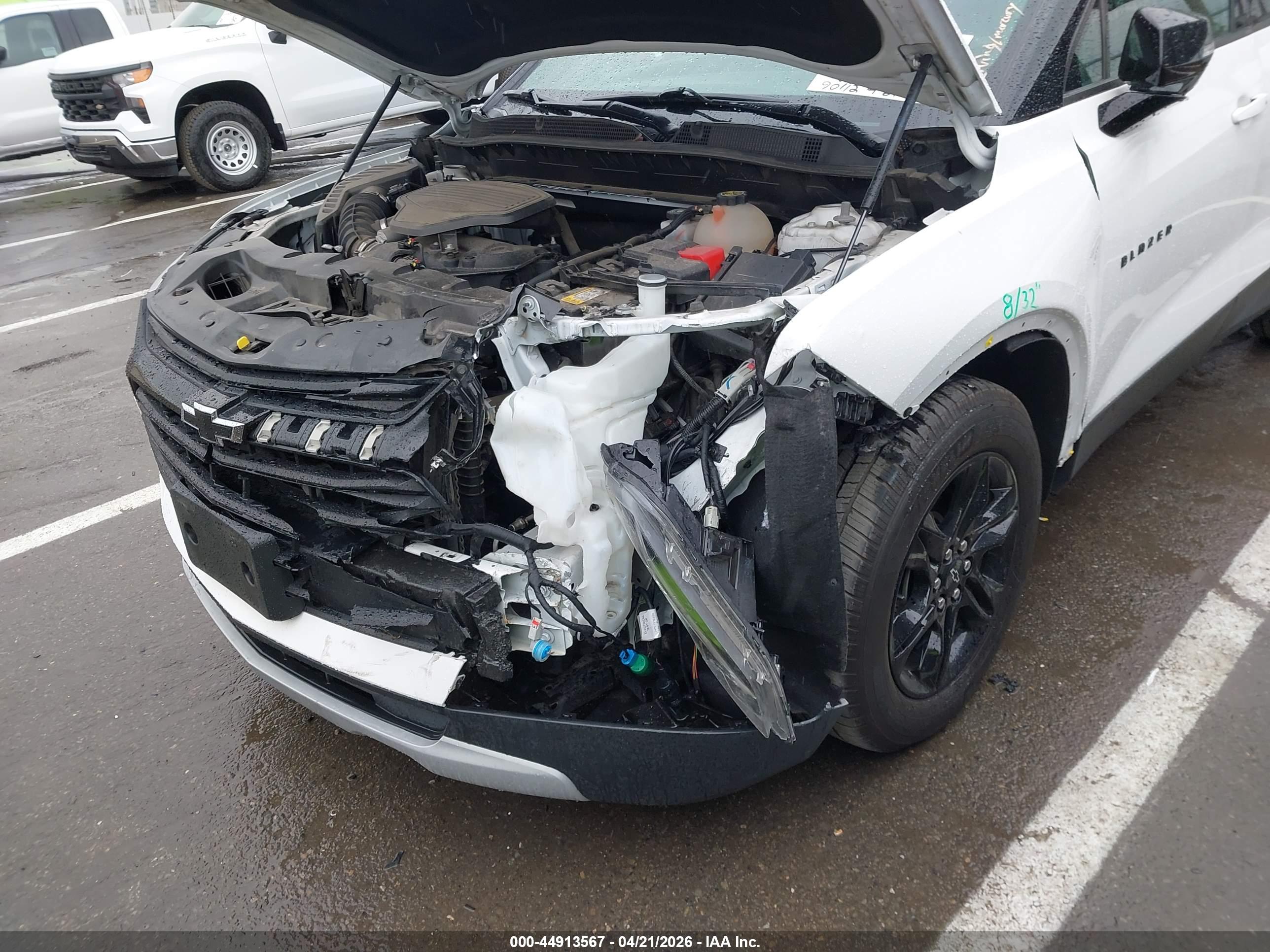 CHEVROLET BLAZER image 6