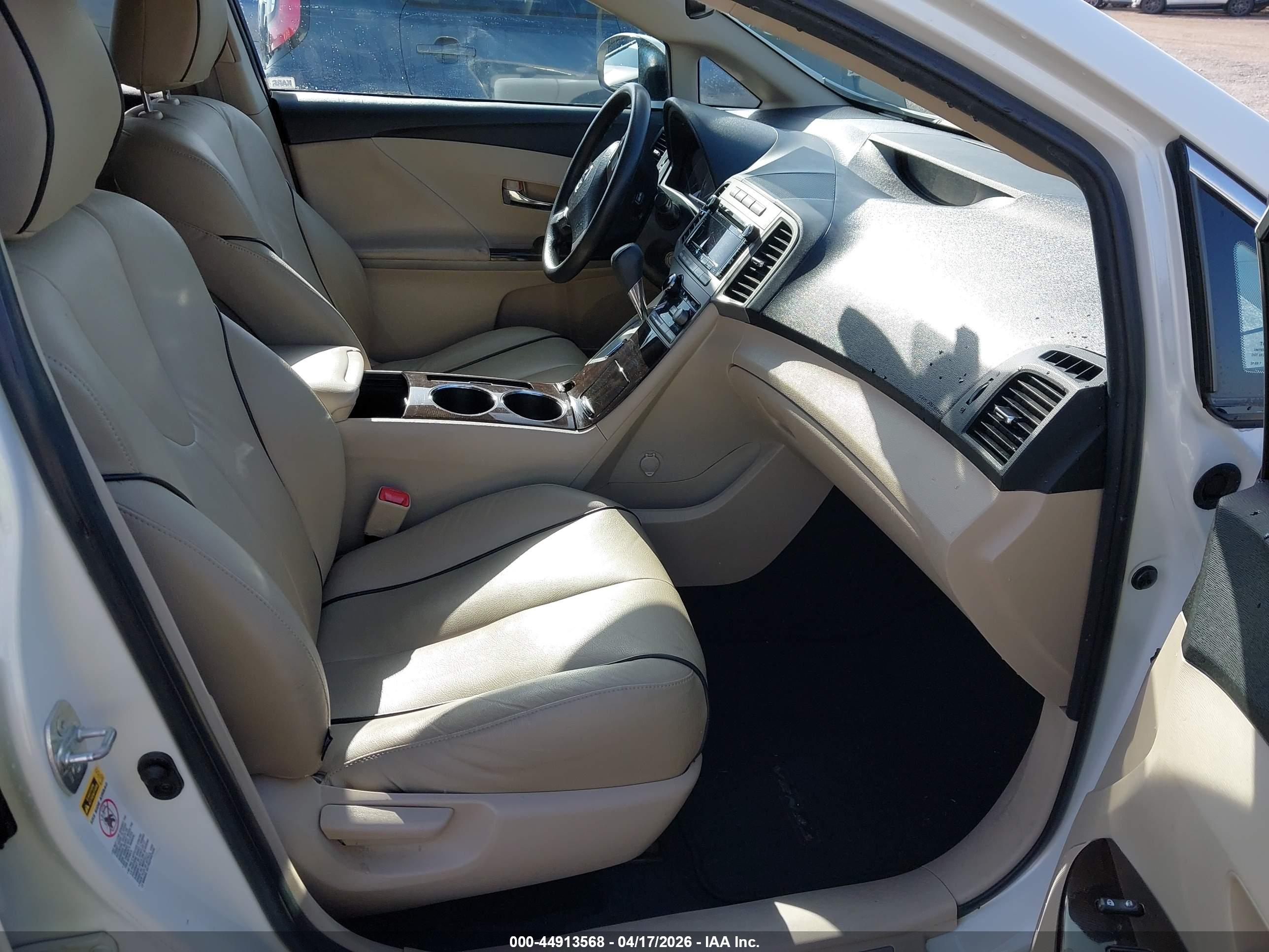 TOYOTA VENZA image 5