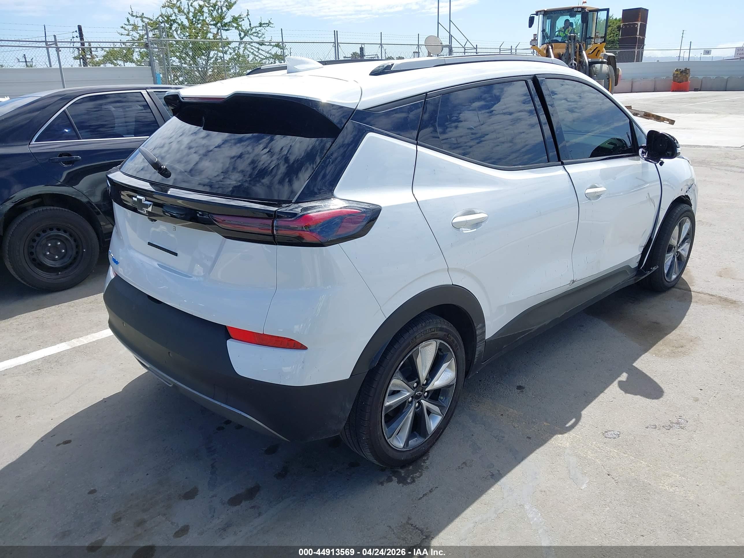 CHEVROLET BOLT image 4