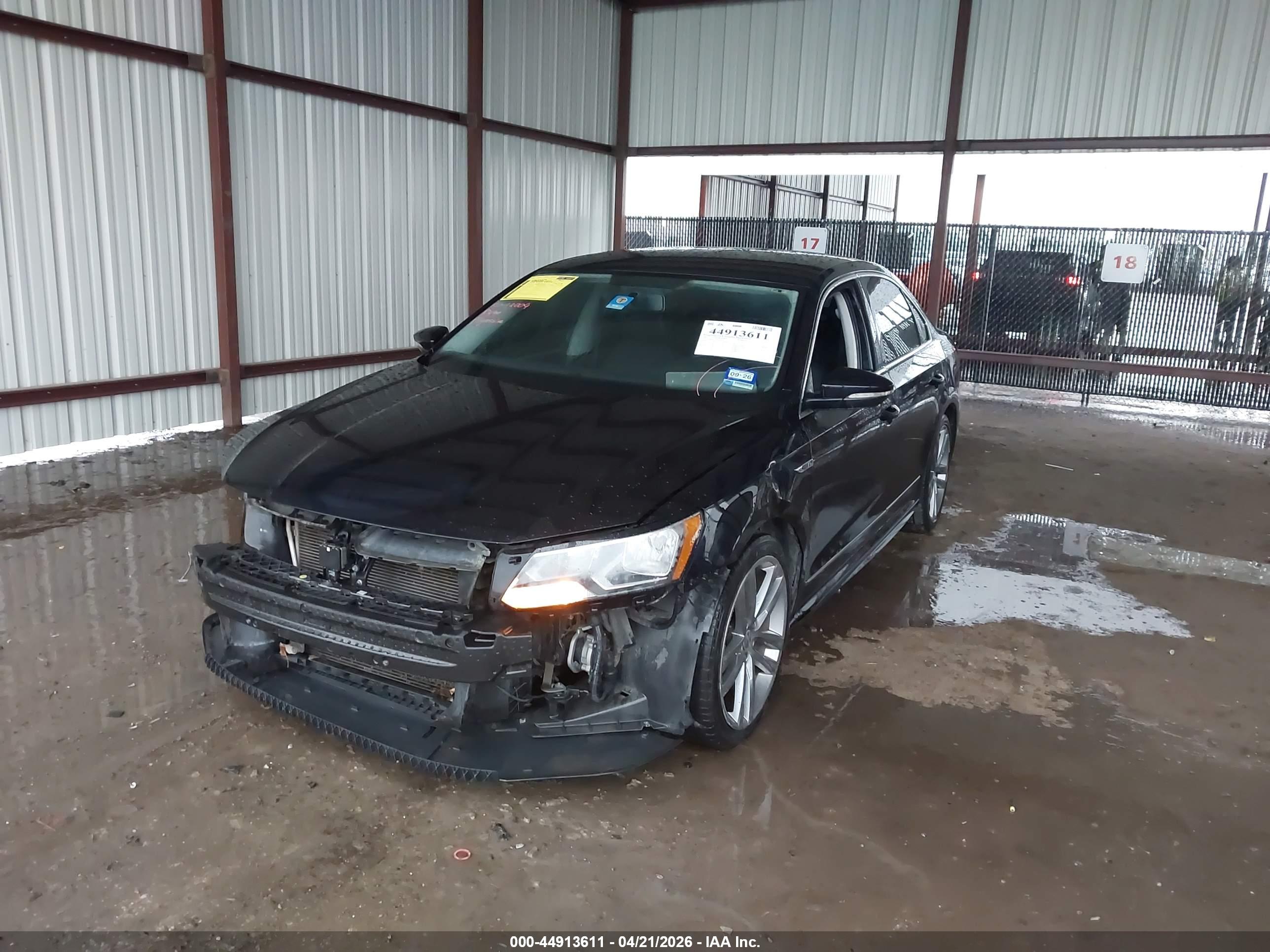 VOLKSWAGEN PASSAT image 2