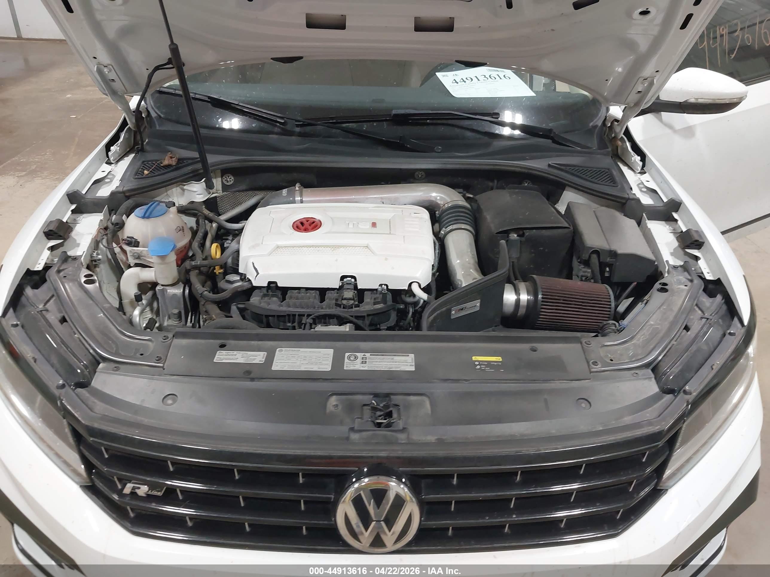 VOLKSWAGEN PASSAT image 10