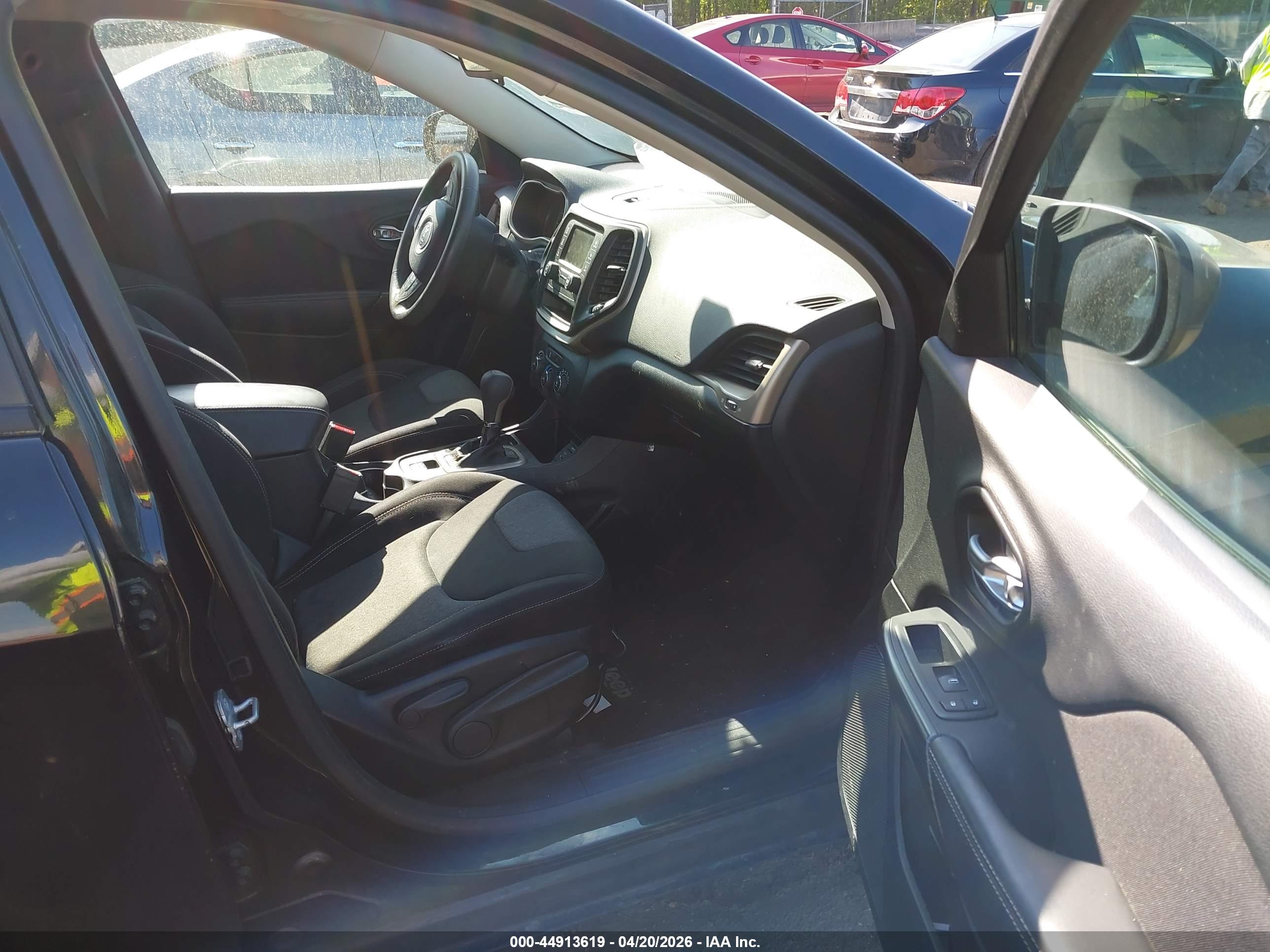 JEEP CHEROKEE image 5