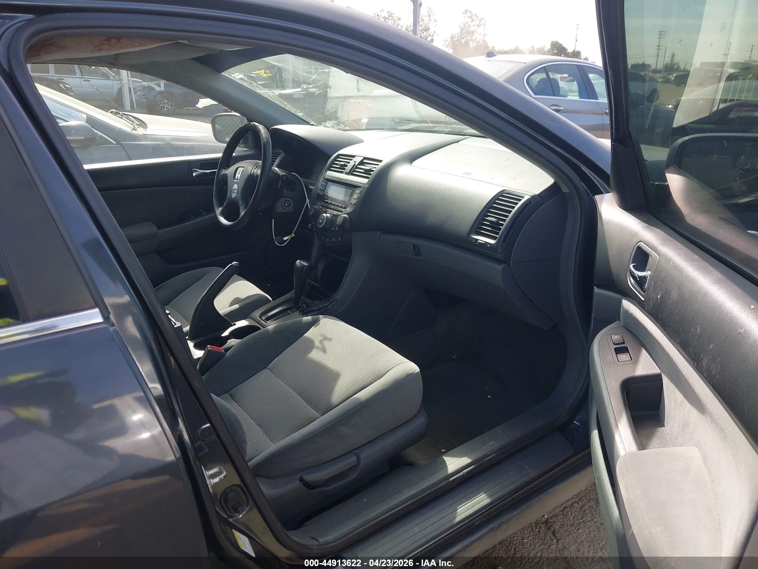HONDA ACCORD image 5