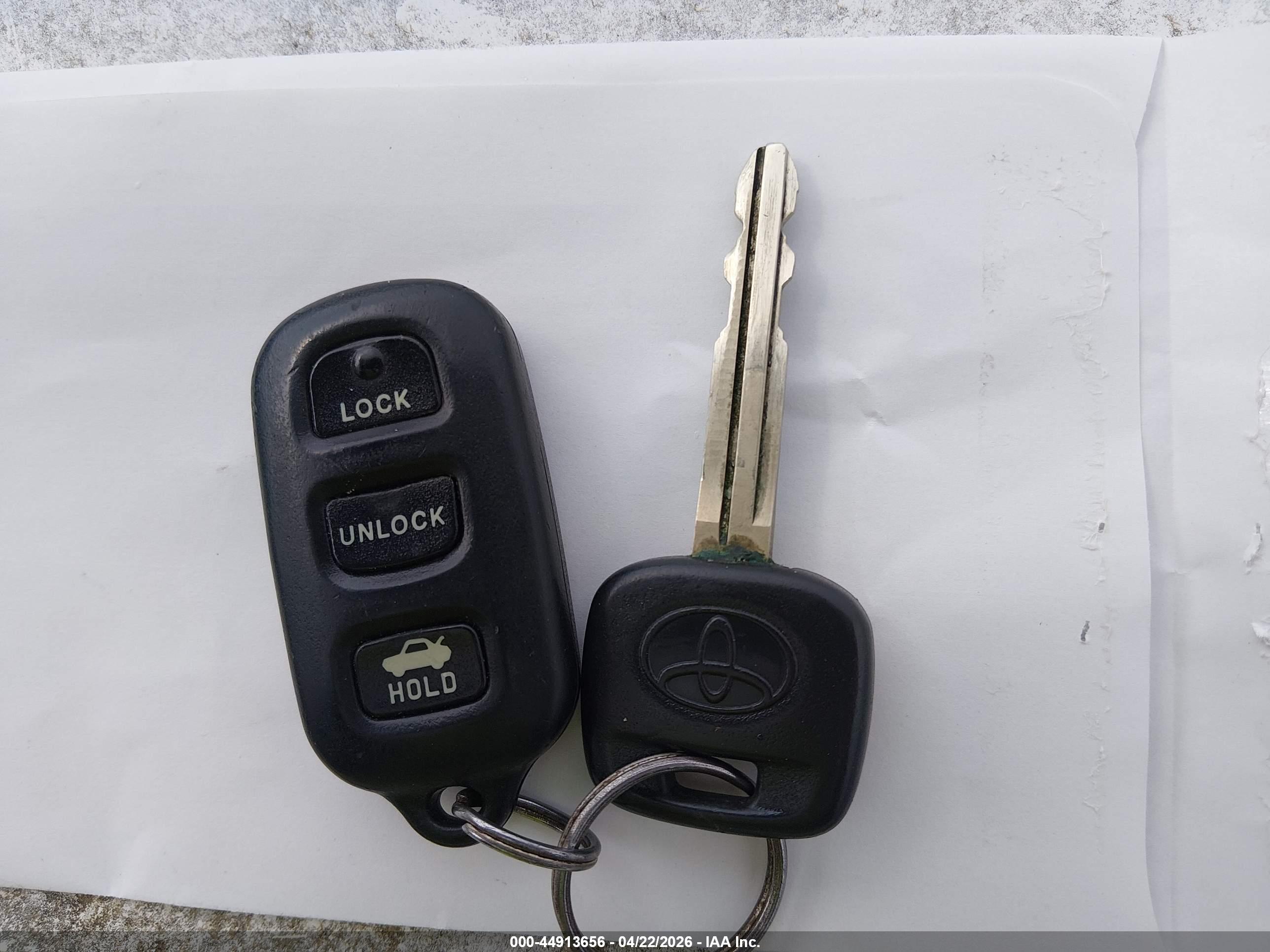 TOYOTA CAMRY image 11