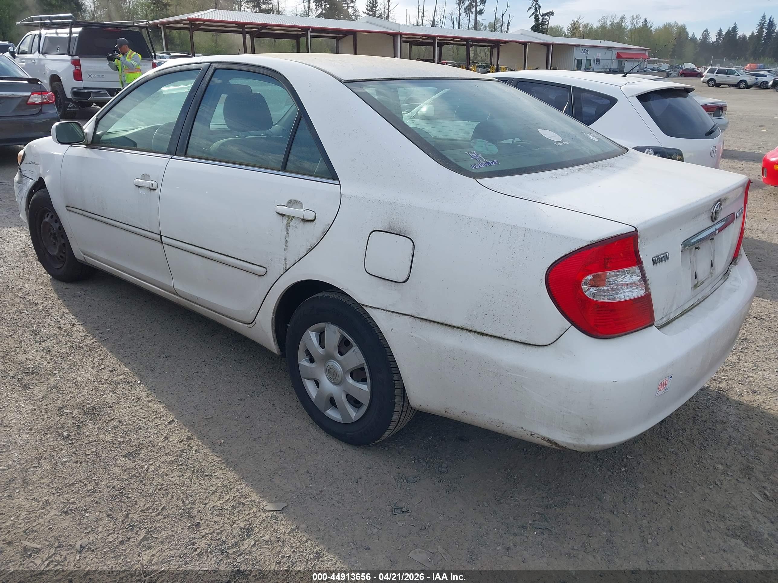 TOYOTA CAMRY image 3